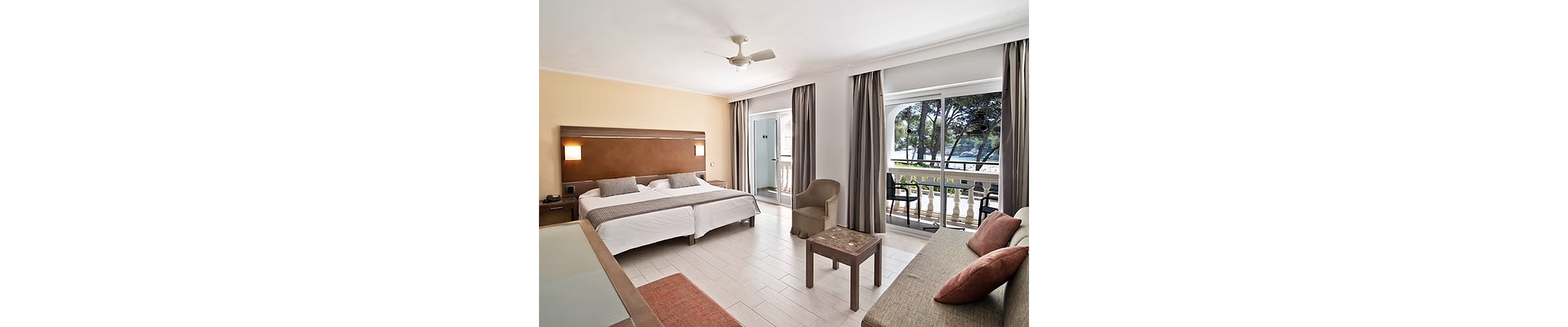 FERGUS Club Font de Sa Cala Beach