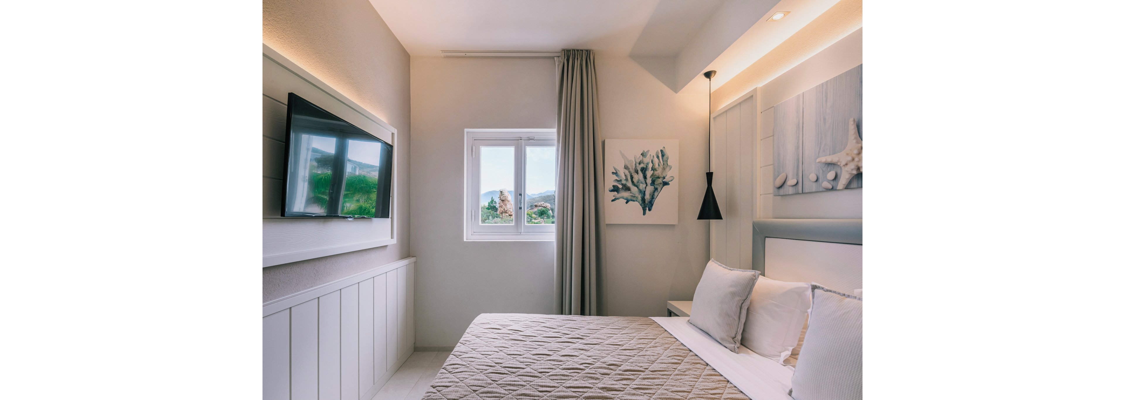 Mangia's Pollina Resort.