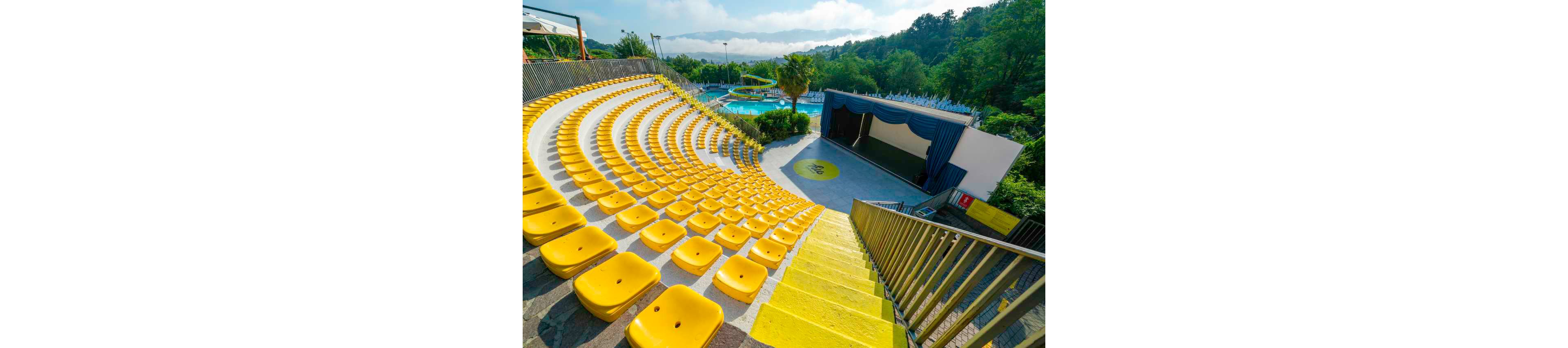 hu Norcenni Girasole Village - EUROCAMP