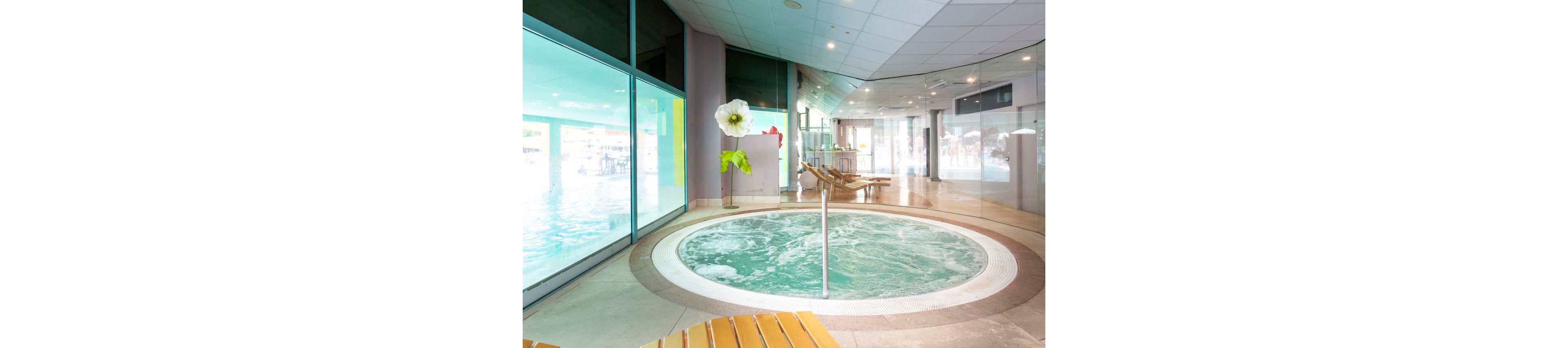 hu Norcenni Girasole Village - EUROCAMP