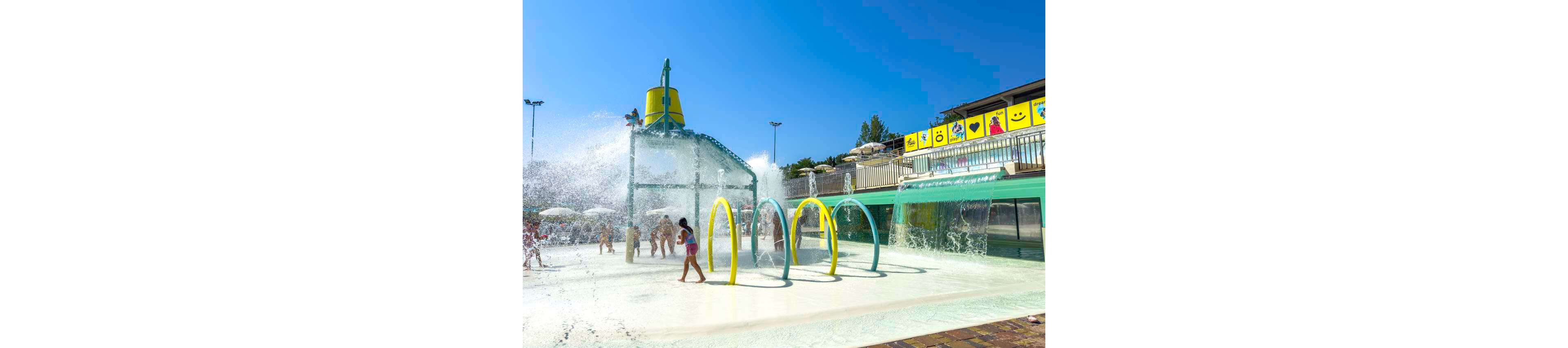 hu Norcenni Girasole Village - EUROCAMP