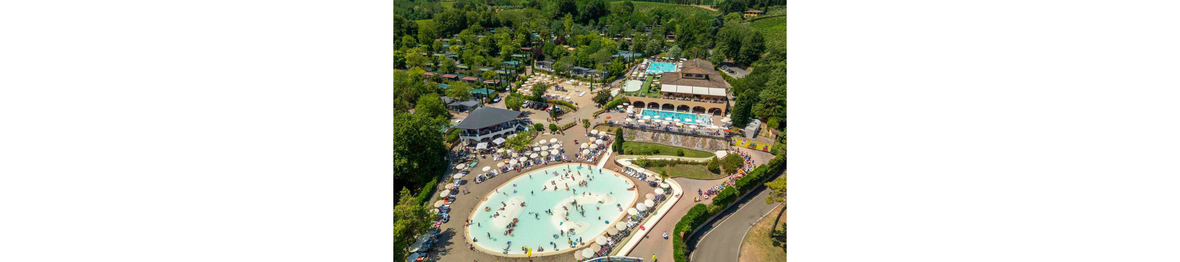 hu Norcenni Girasole Village - EUROCAMP