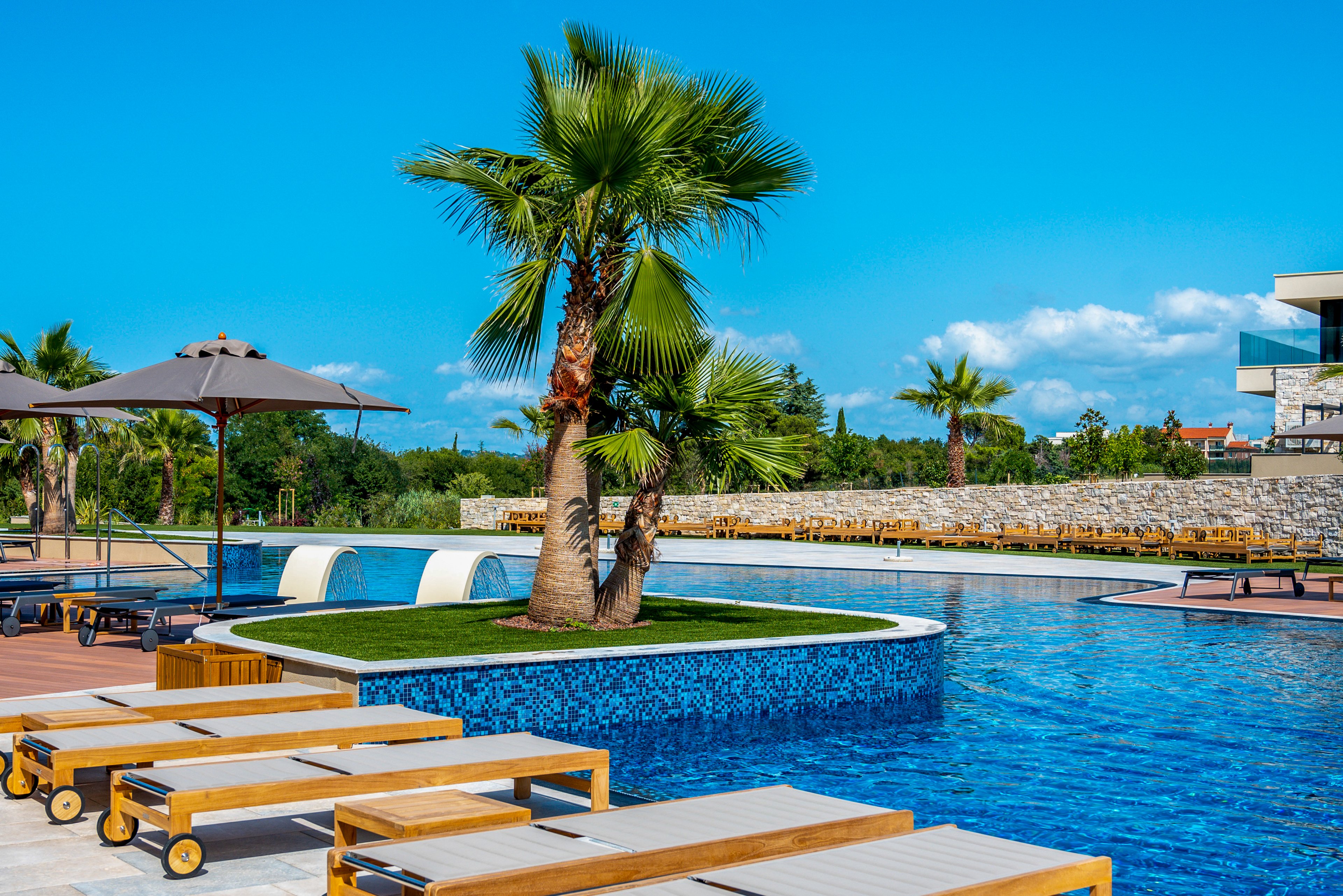 Petram Resort & Residences