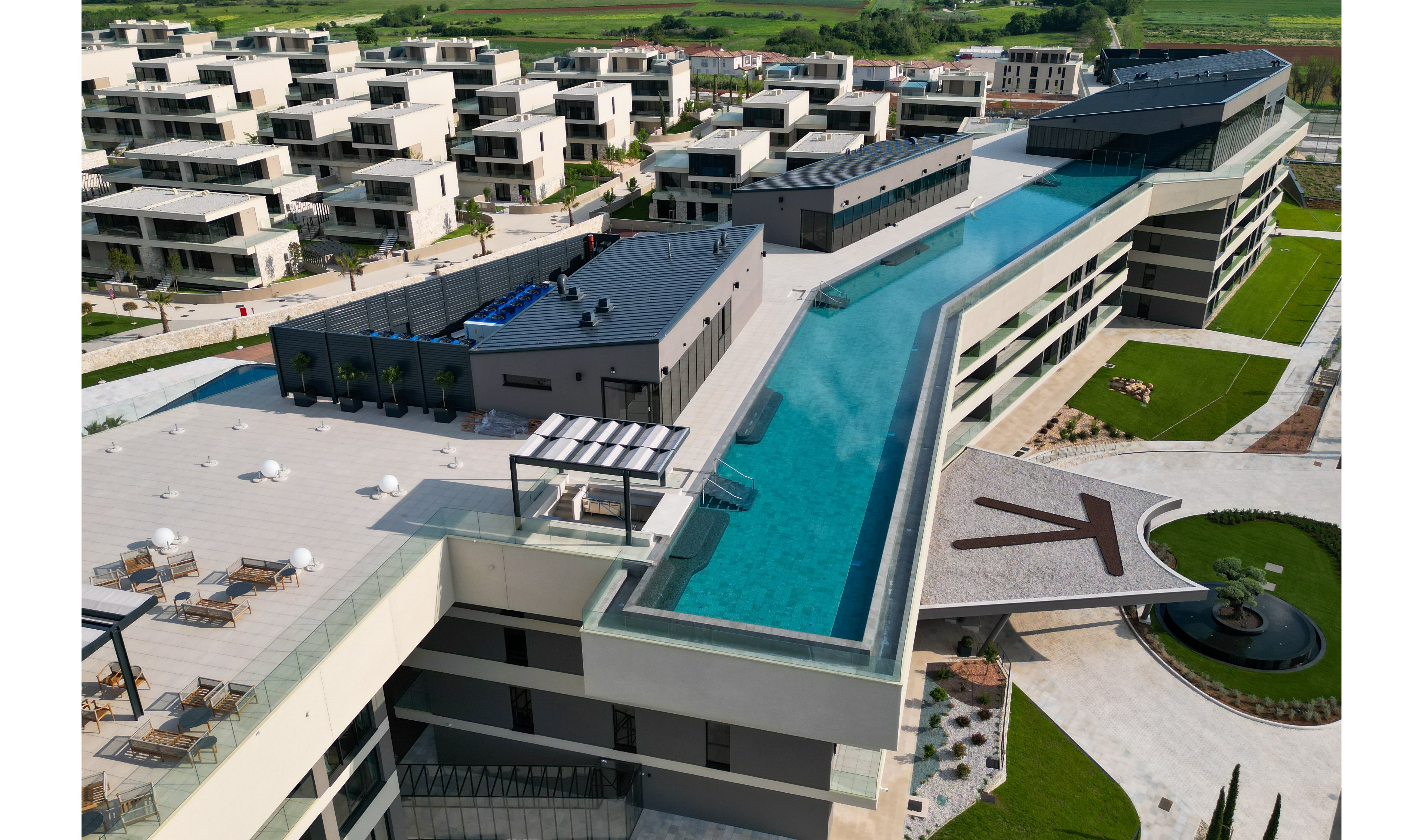 Petram Resort & Residences