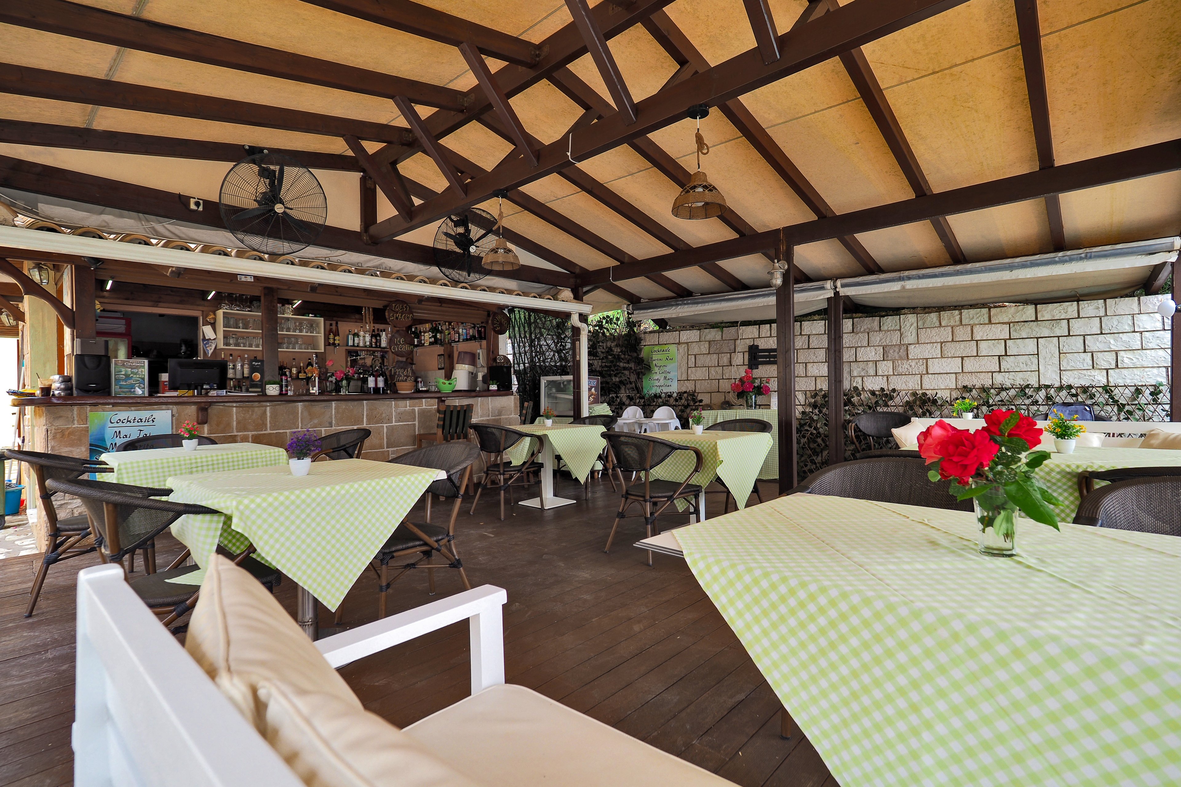 Bella Vista Hotel and Apartments