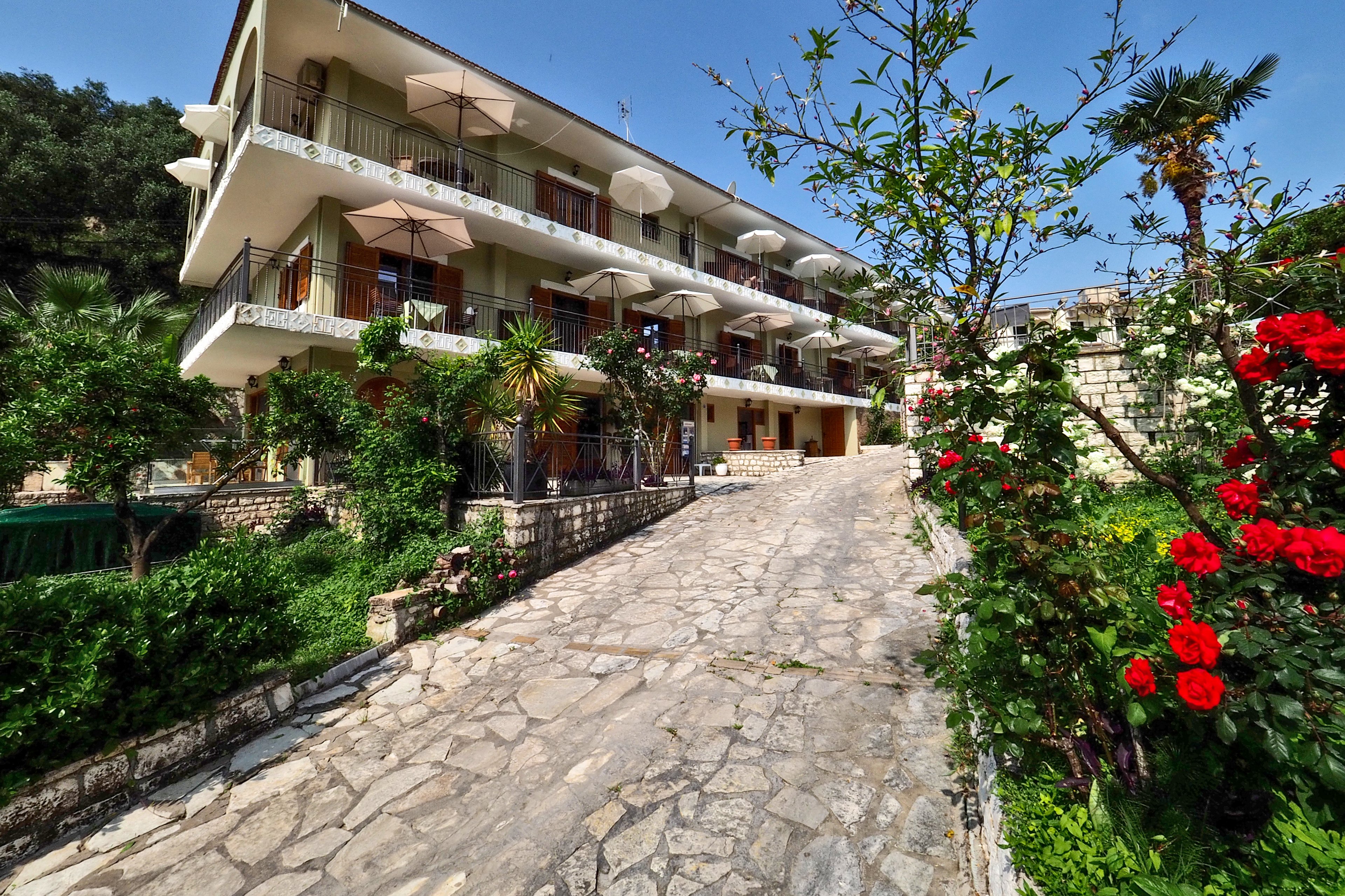 Bella Vista Hotel and Apartments