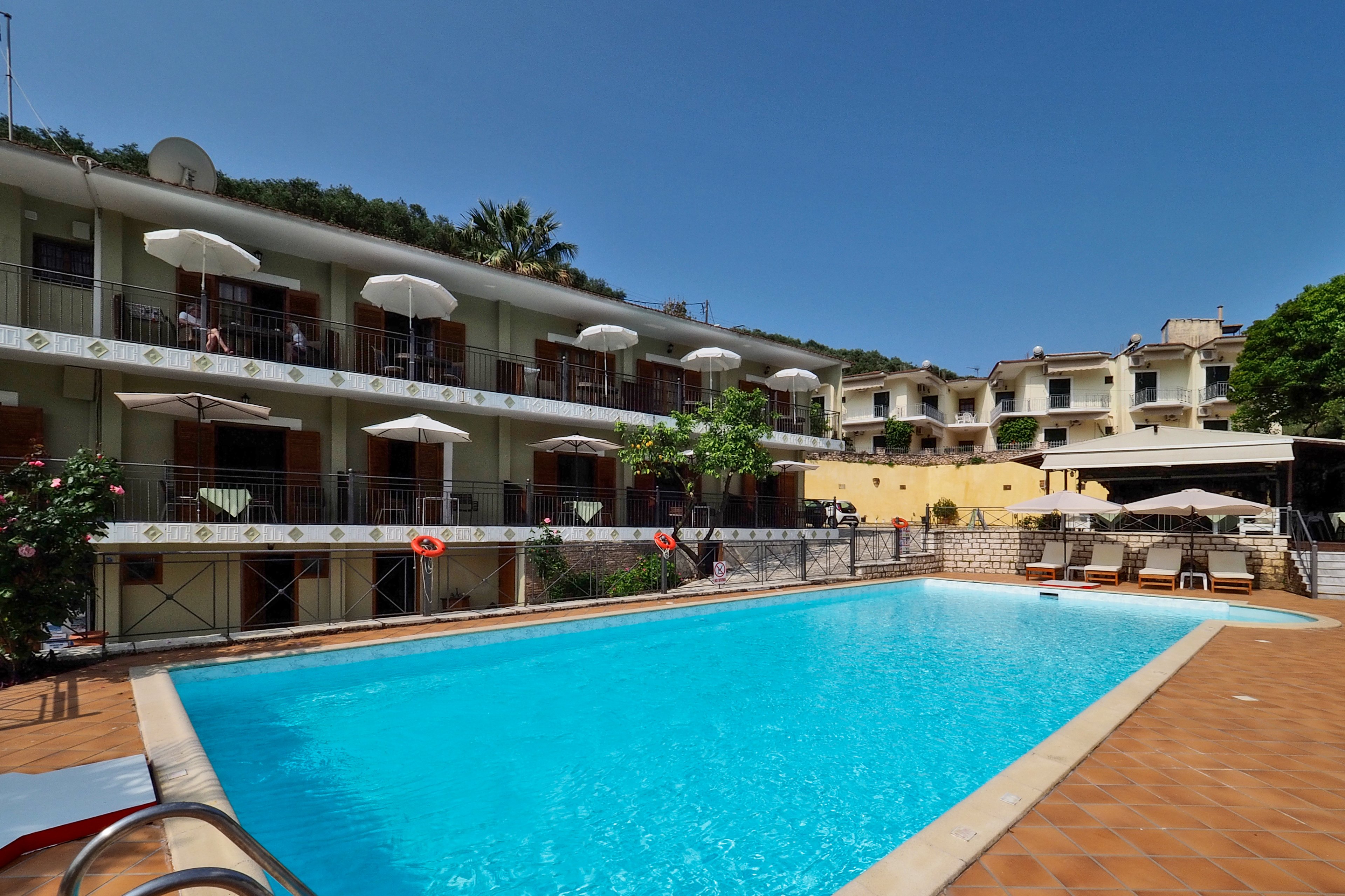 Bella Vista Hotel and Apartments