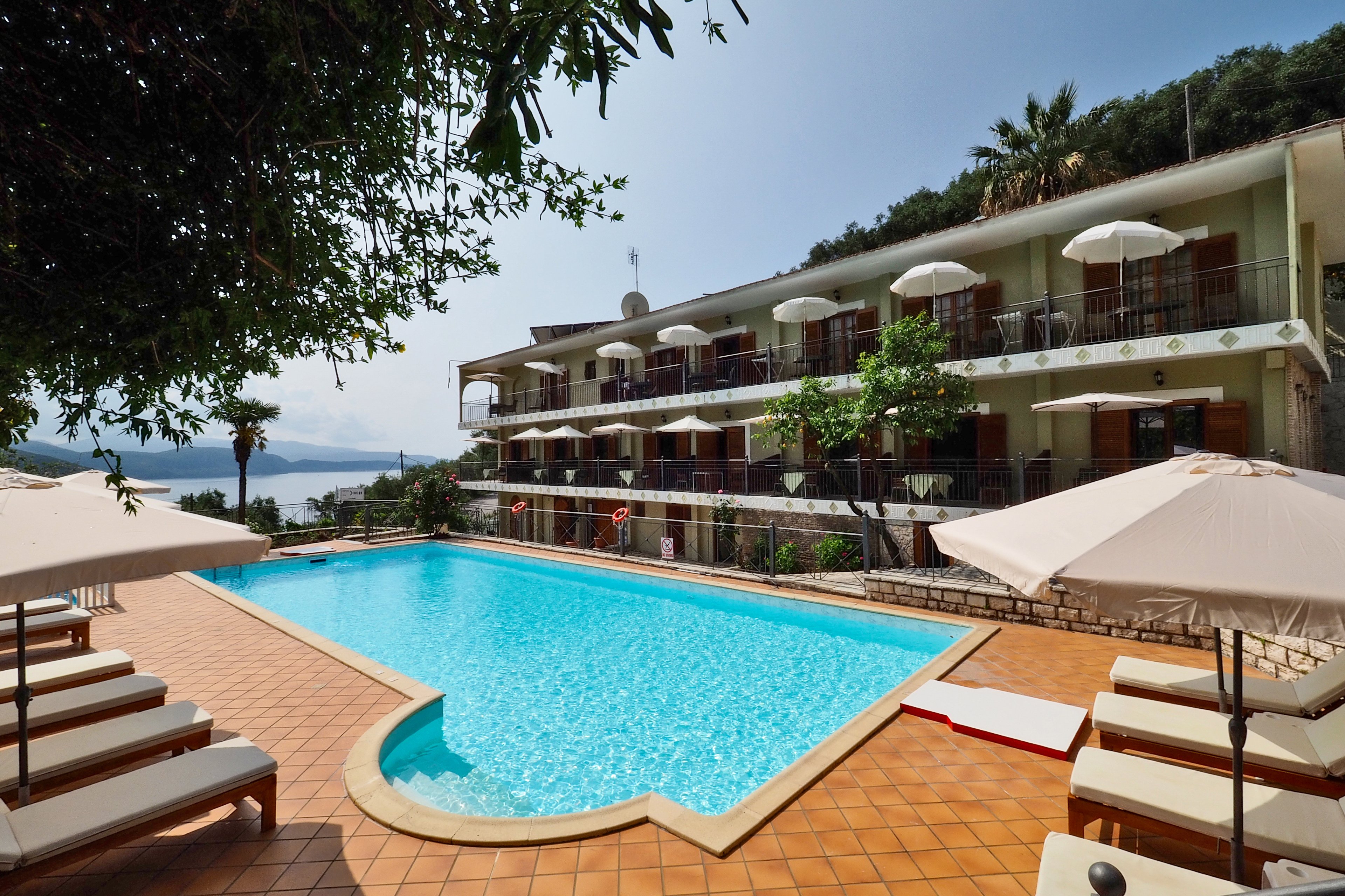 Bella Vista Hotel and Apartments