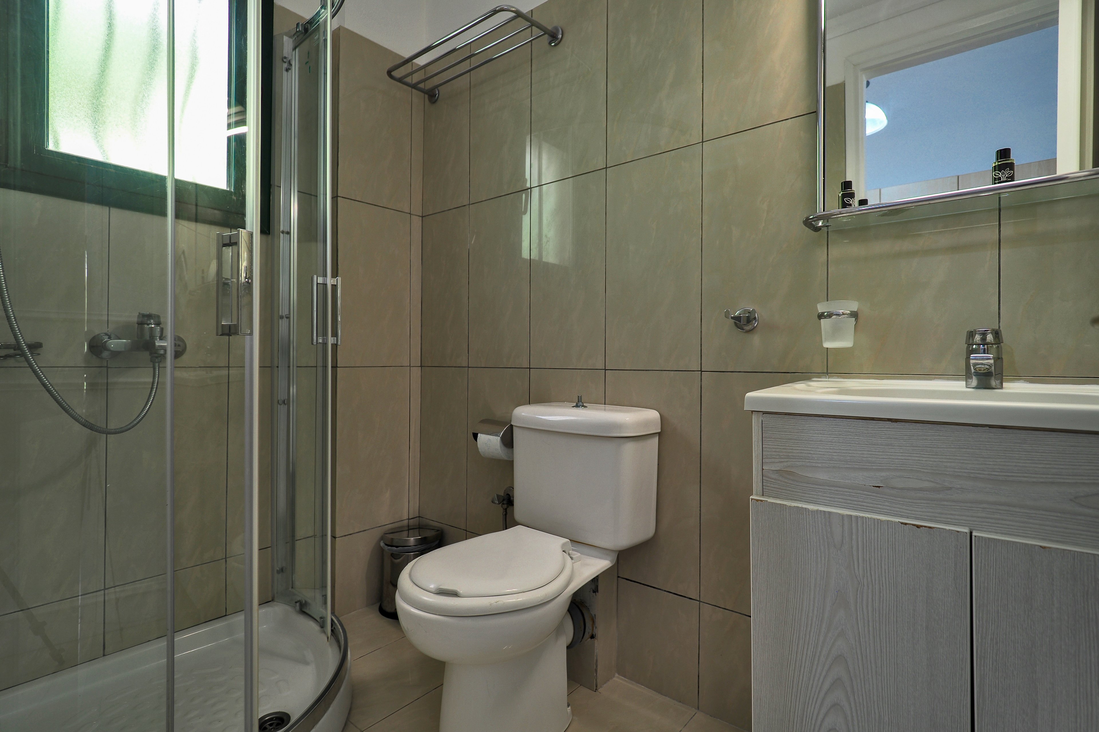 Bella Vista Hotel and Apartments