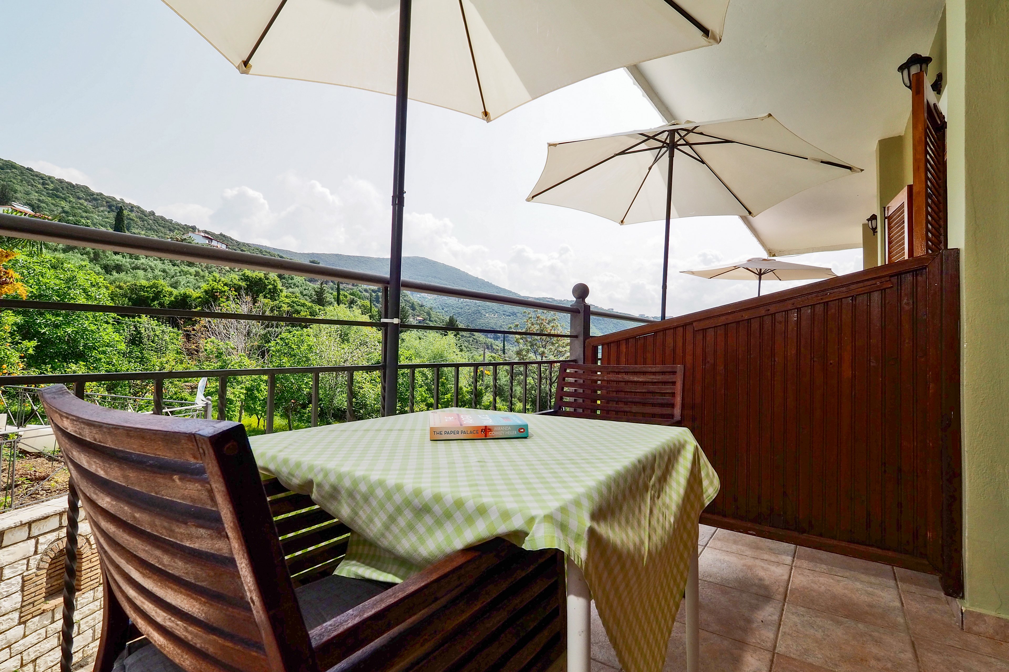 Bella Vista Hotel and Apartments