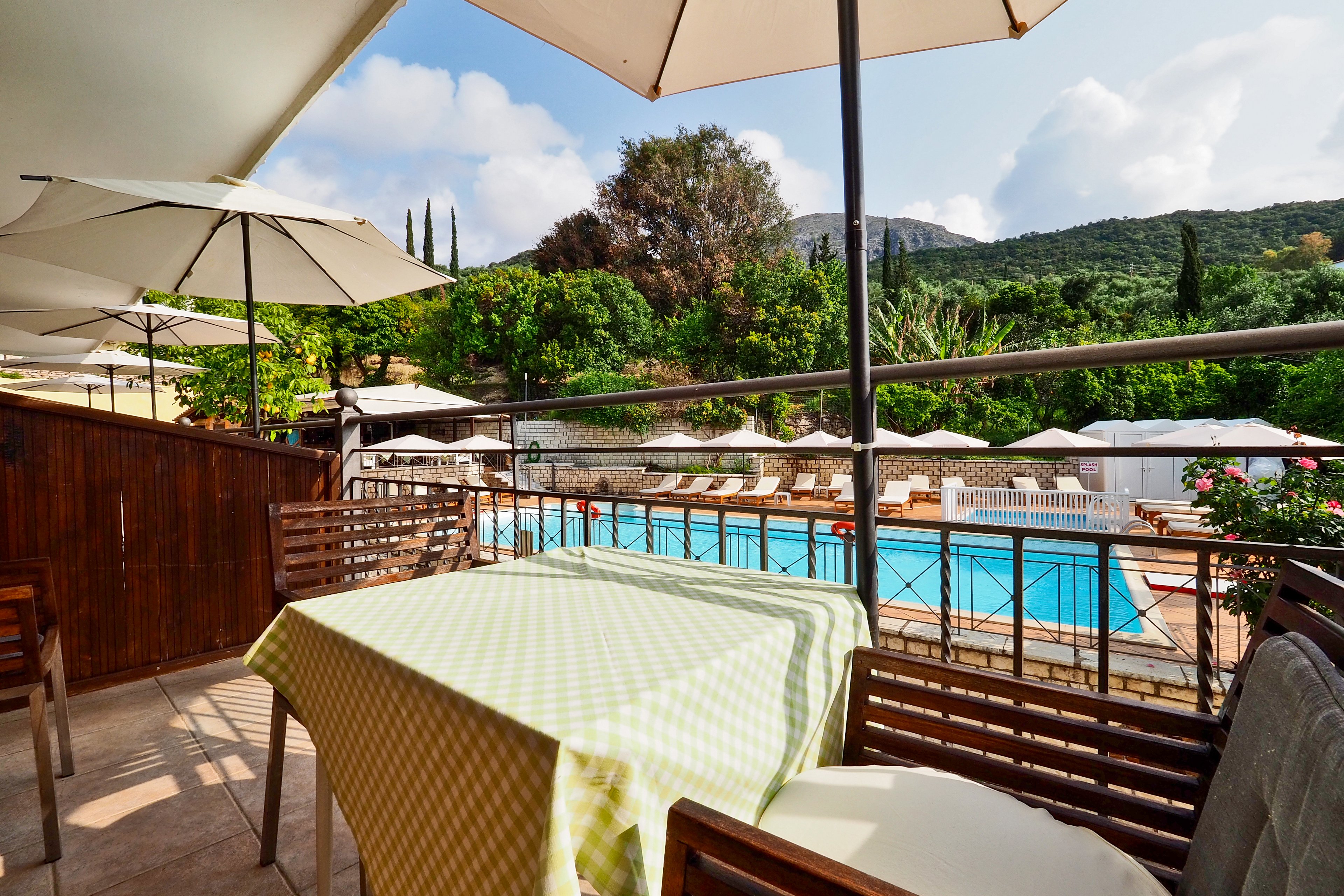 Bella Vista Hotel and Apartments