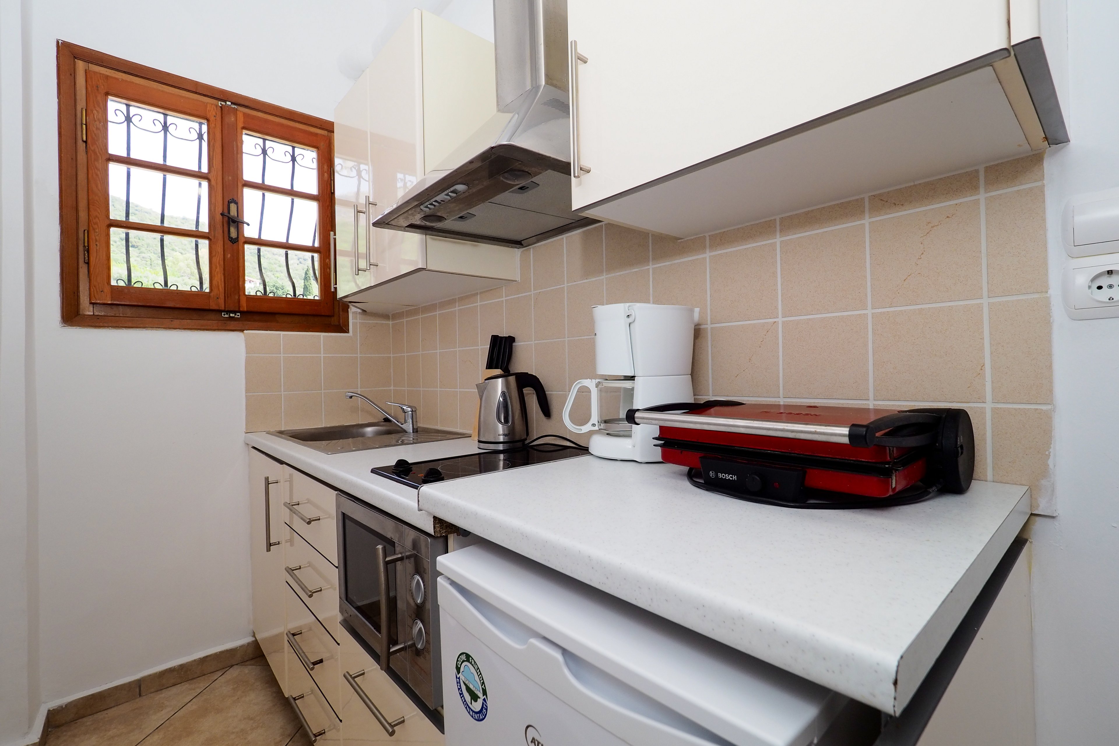 Bella Vista Hotel and Apartments