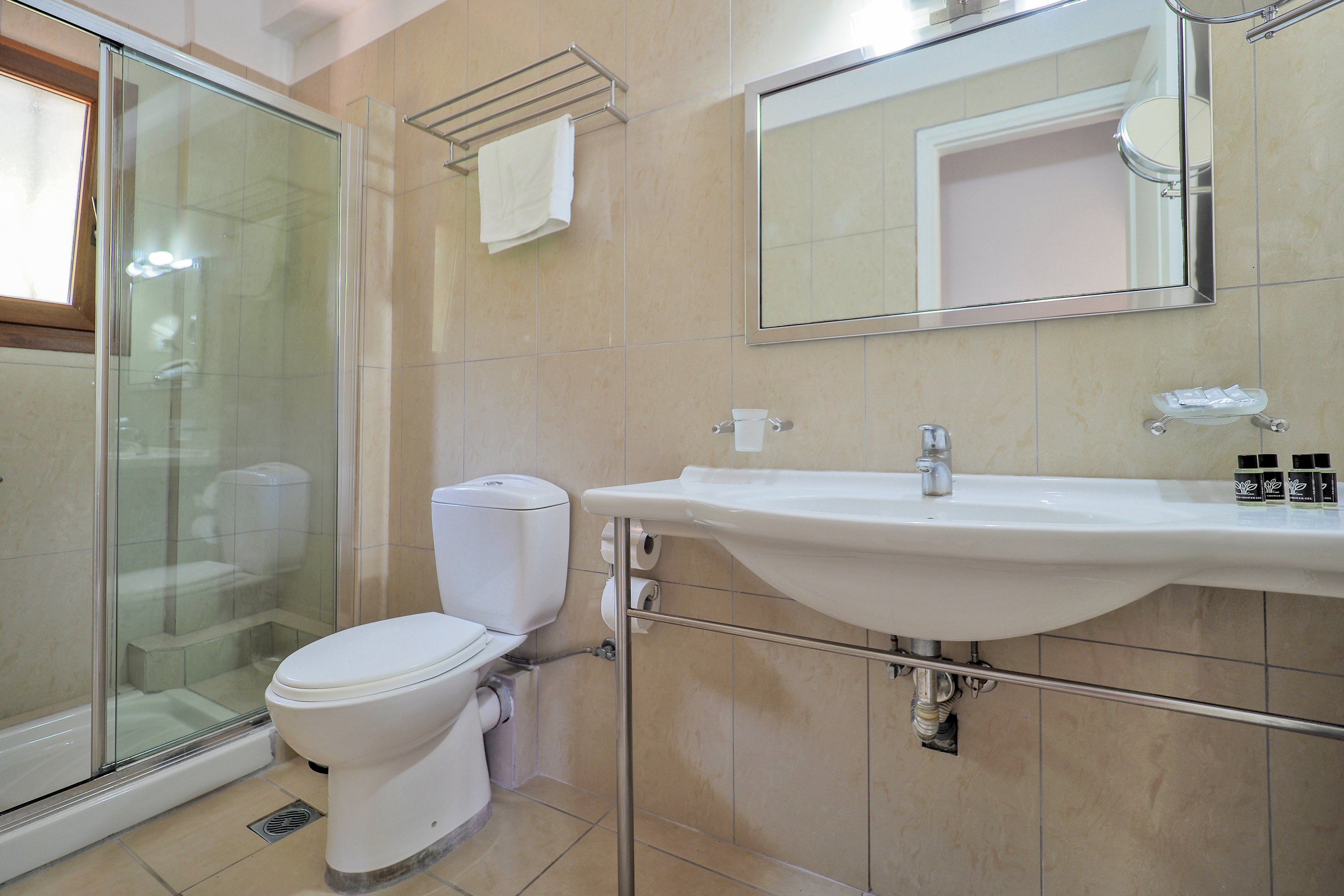 Bella Vista Hotel and Apartments