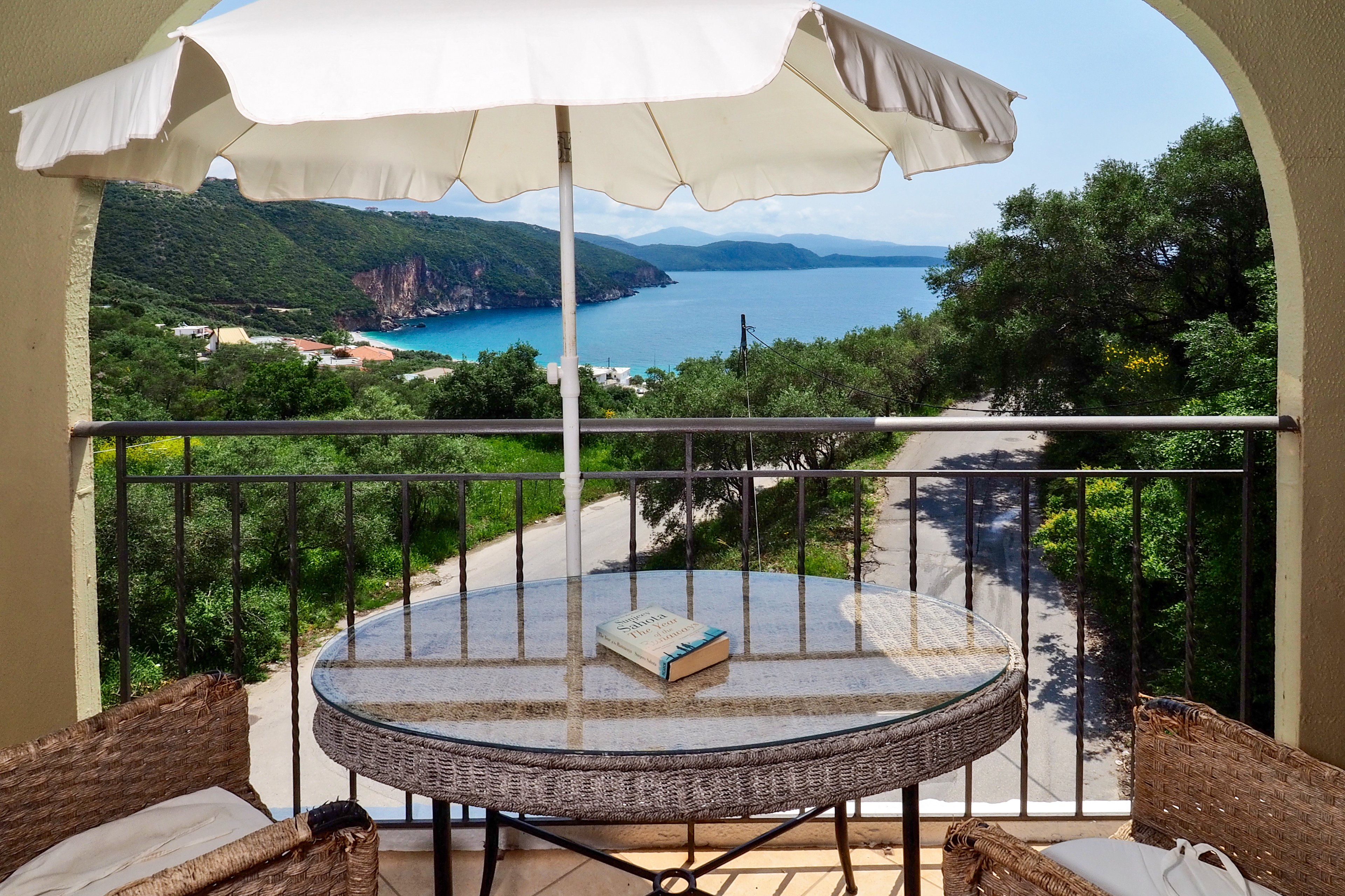 Bella Vista Hotel and Apartments