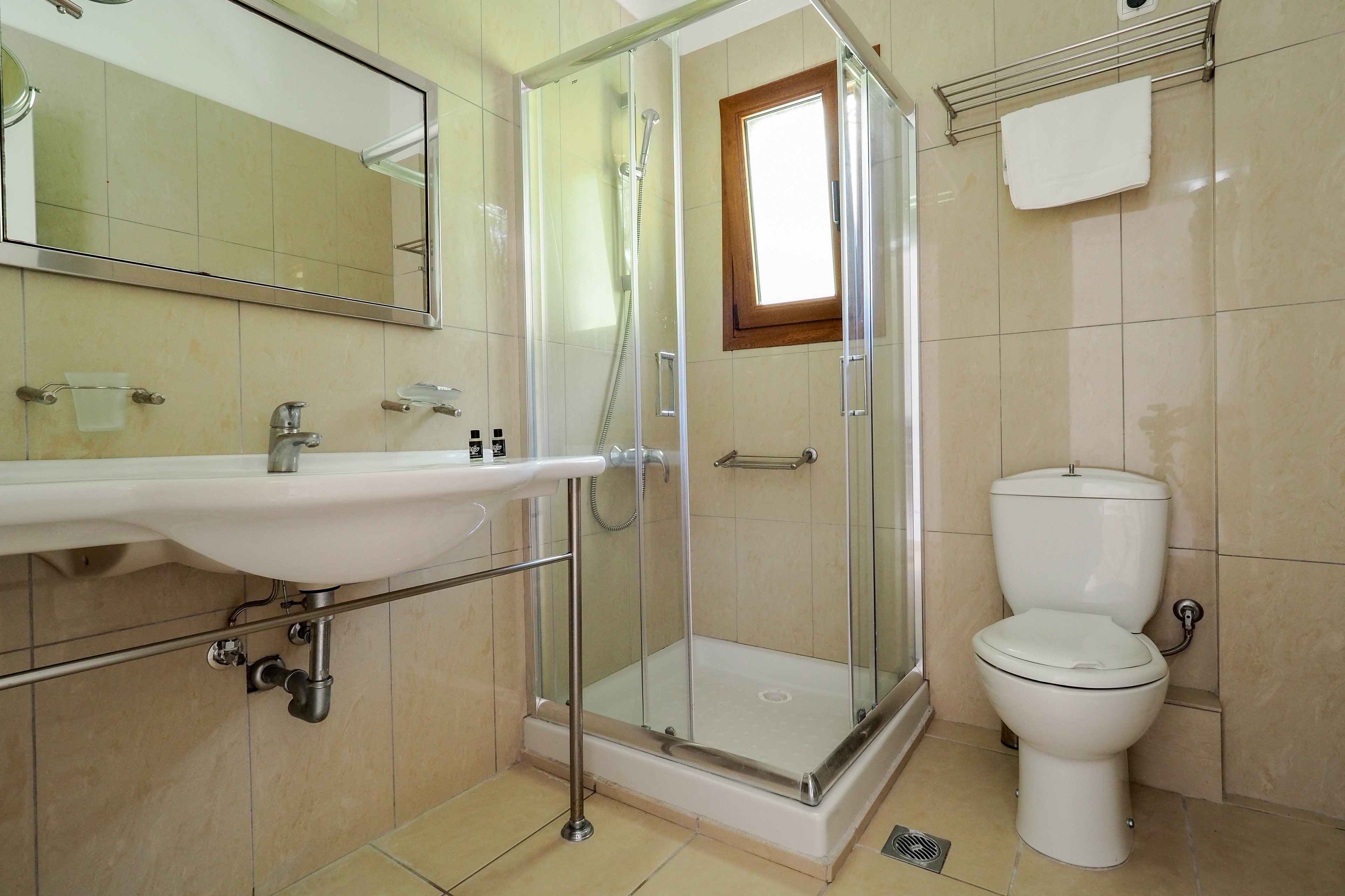 Bella Vista Hotel and Apartments