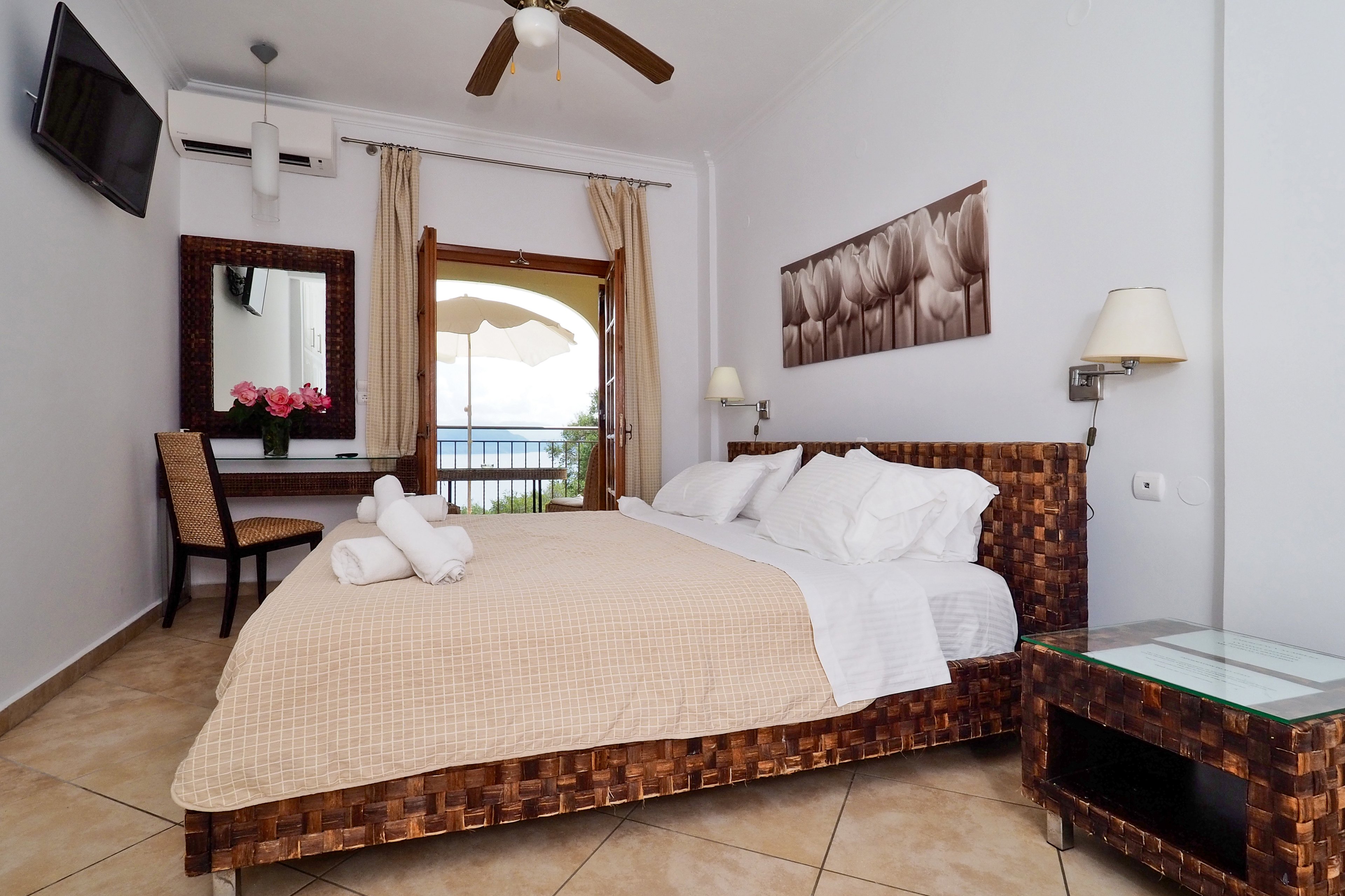 Bella Vista Hotel and Apartments