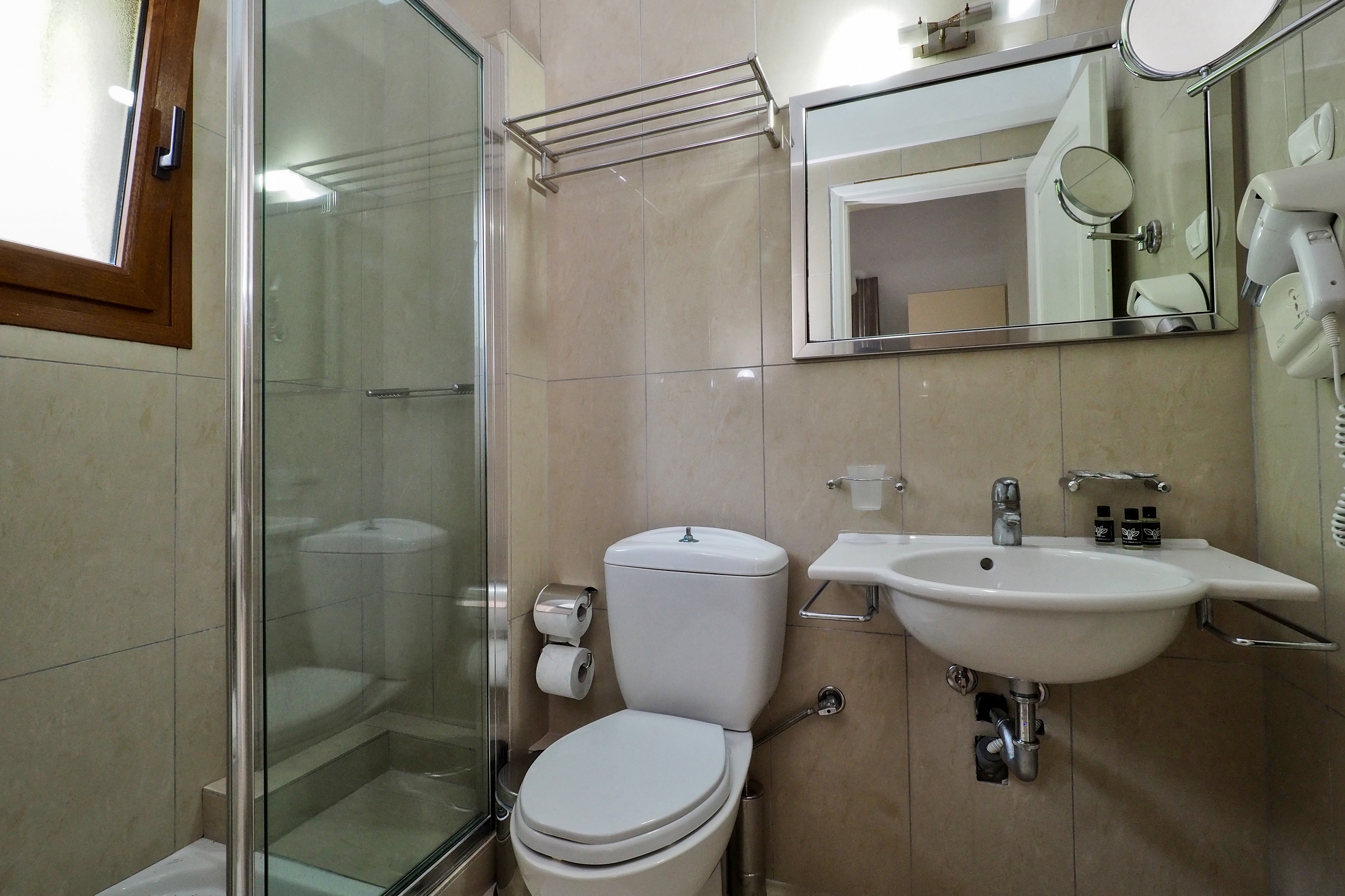 Bella Vista Hotel and Apartments