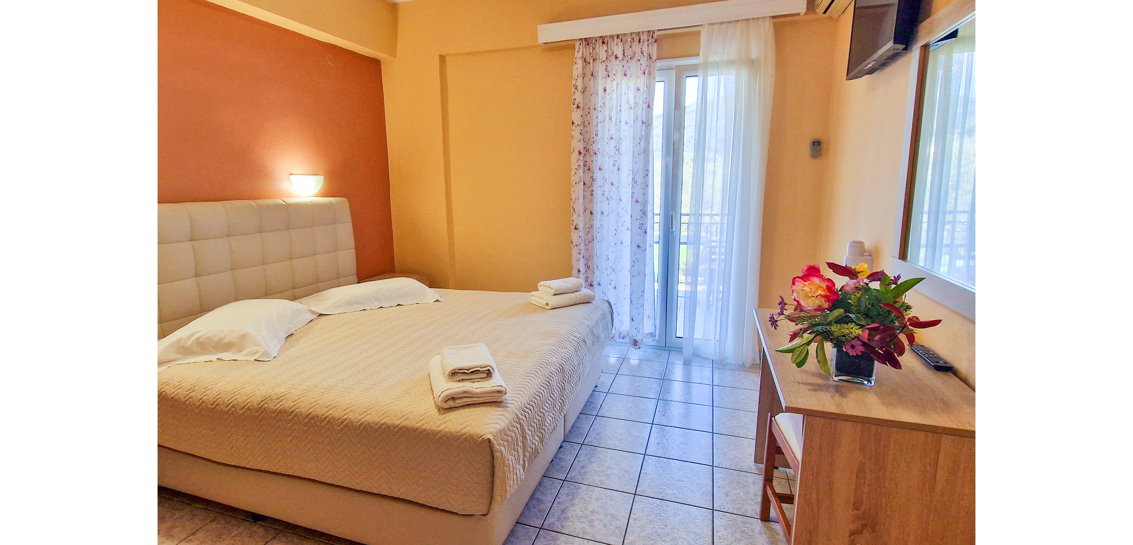 Christina Studios & Apartments