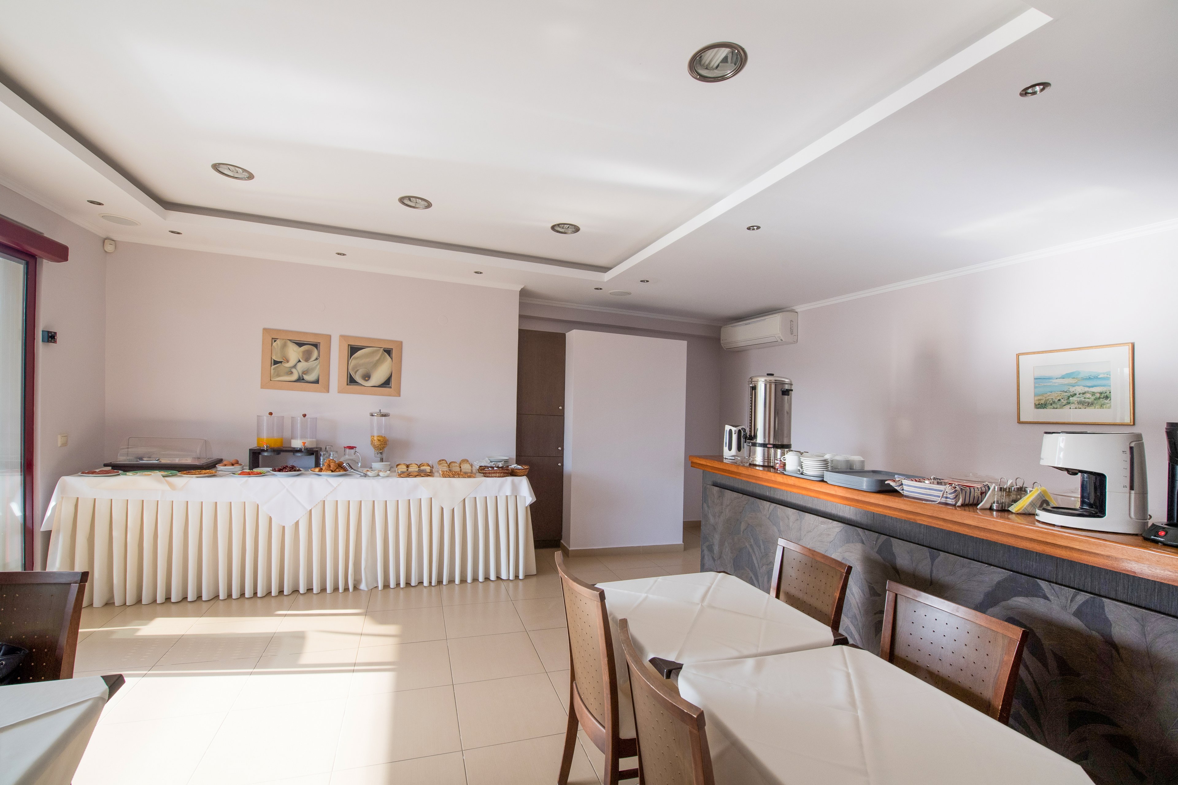 Christina Studios & Apartments