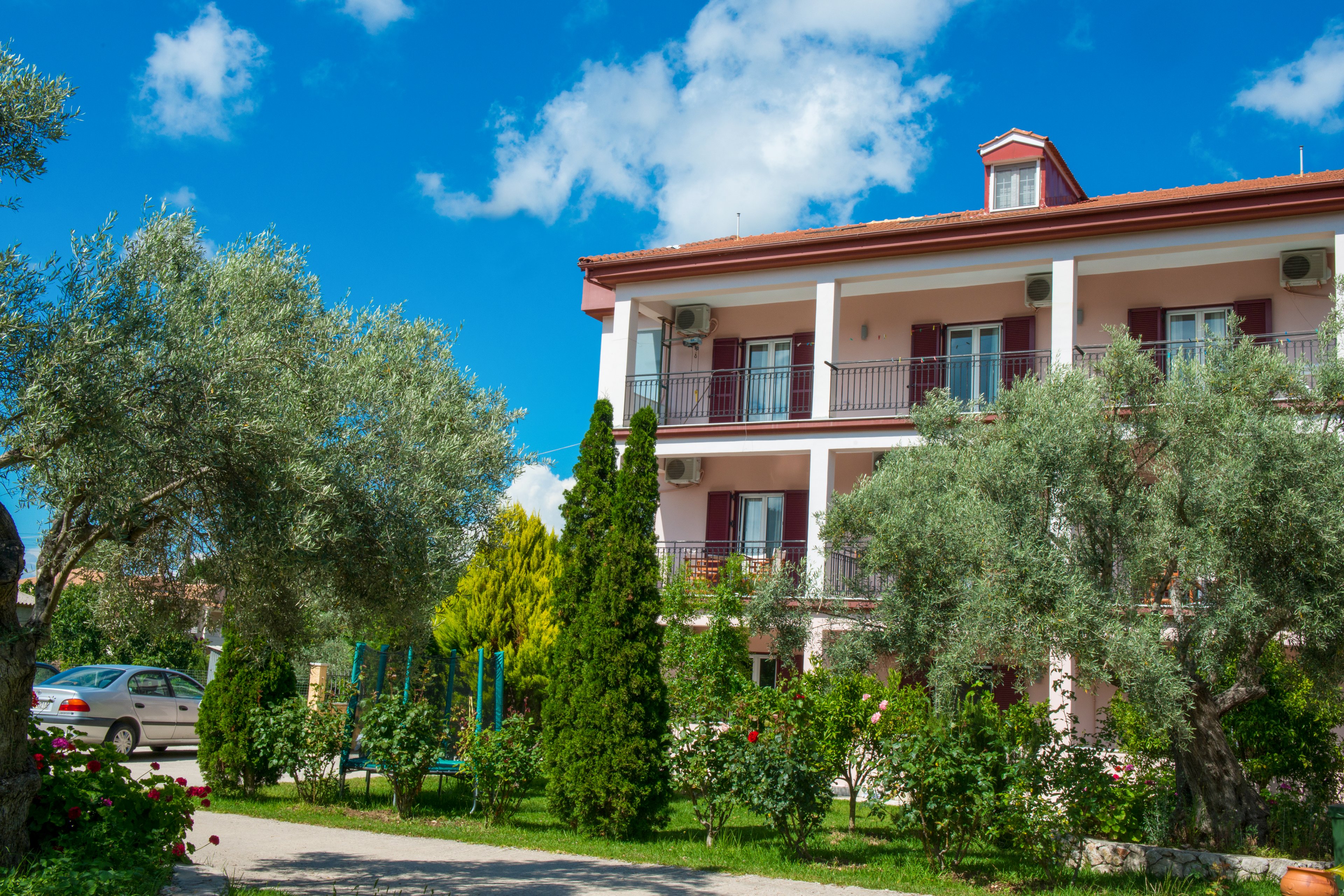 Christina Studios & Apartments