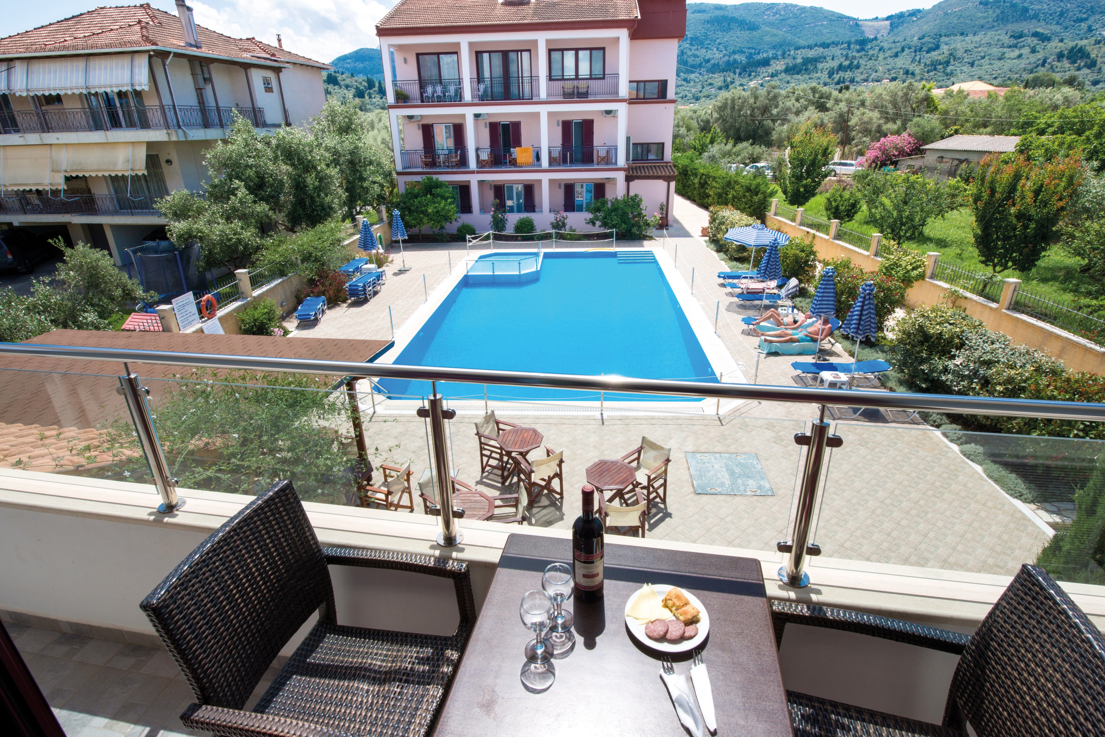 Christina Studios & Apartments