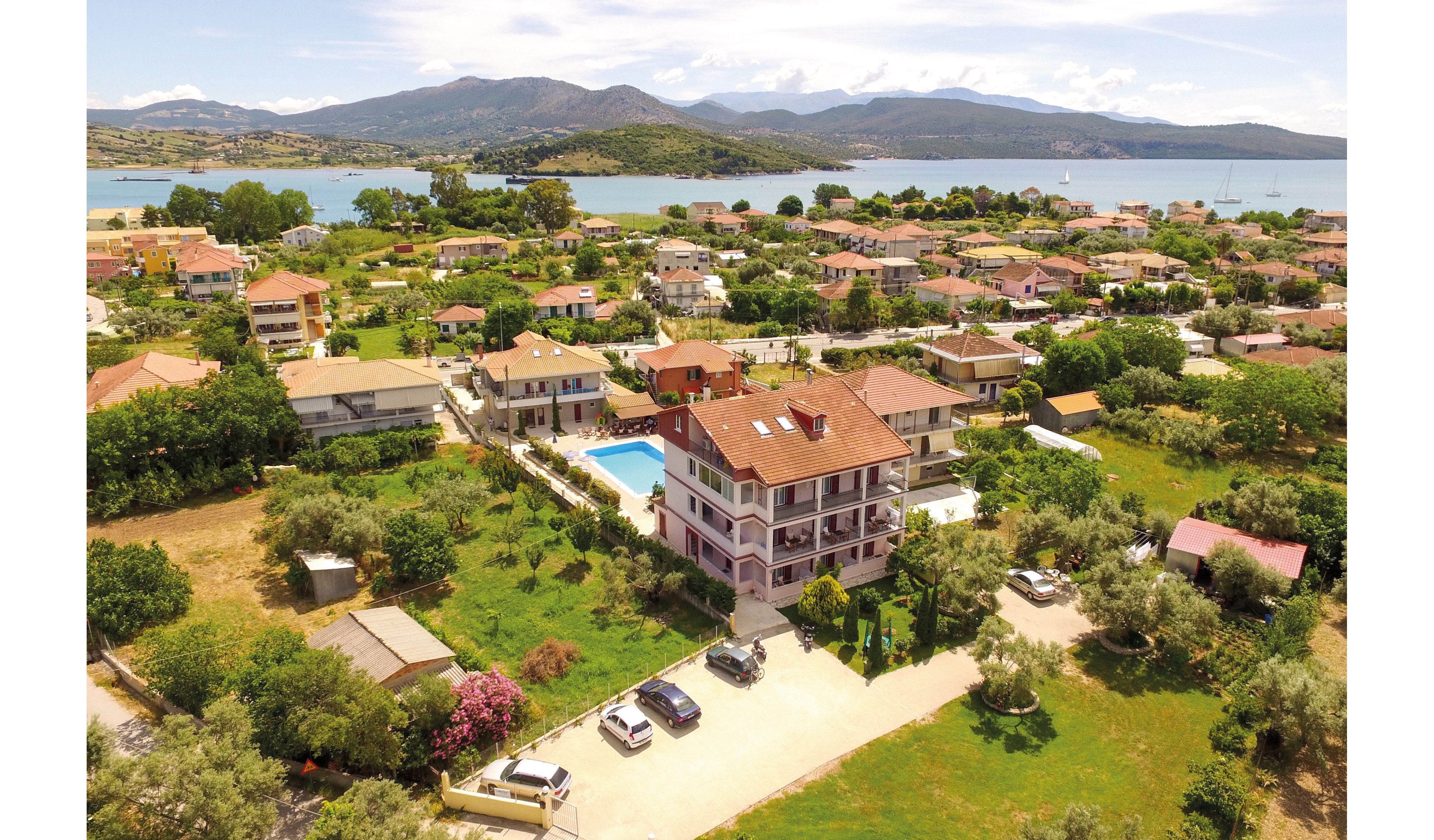 Christina Studios & Apartments