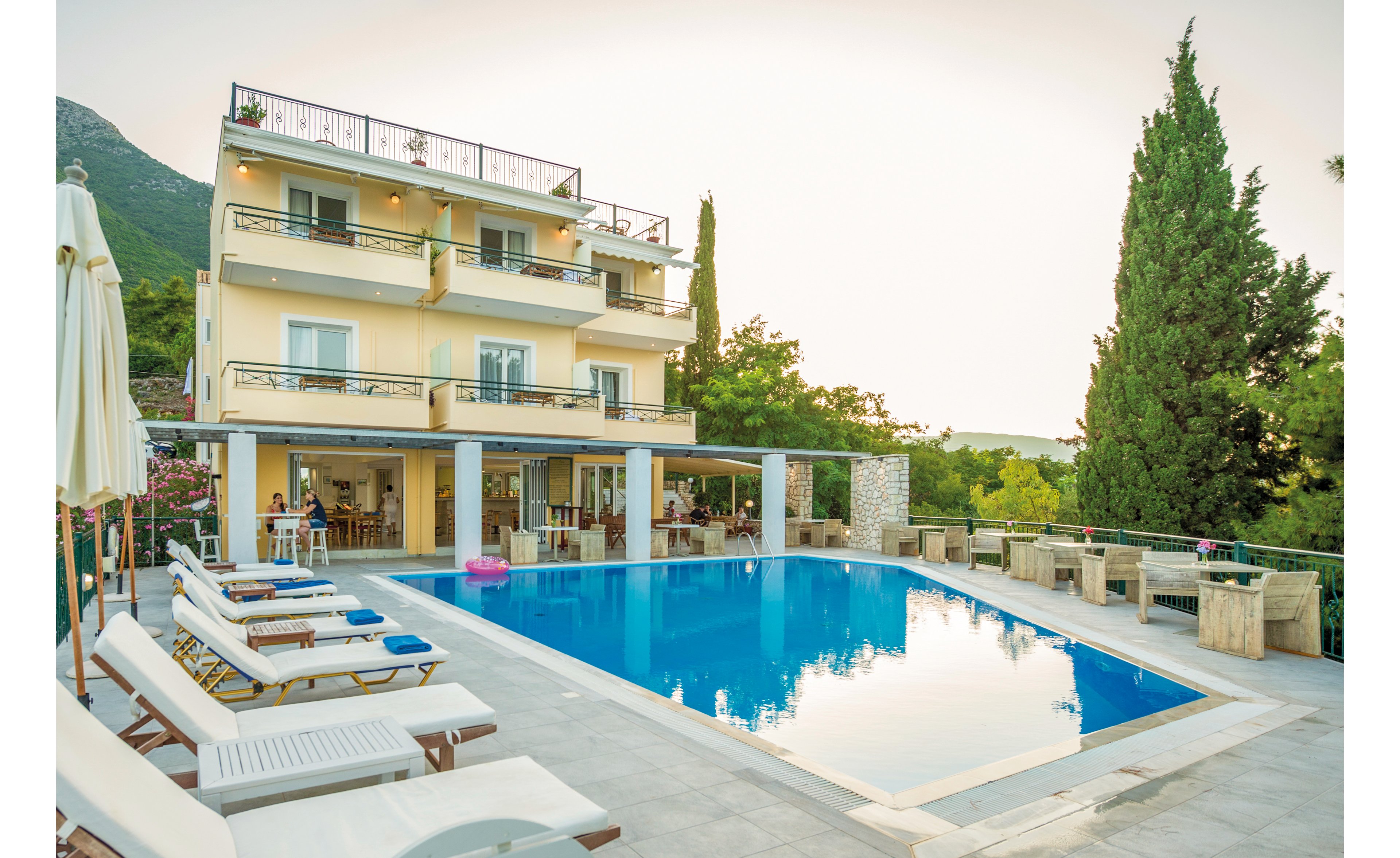 Aliki Hotel