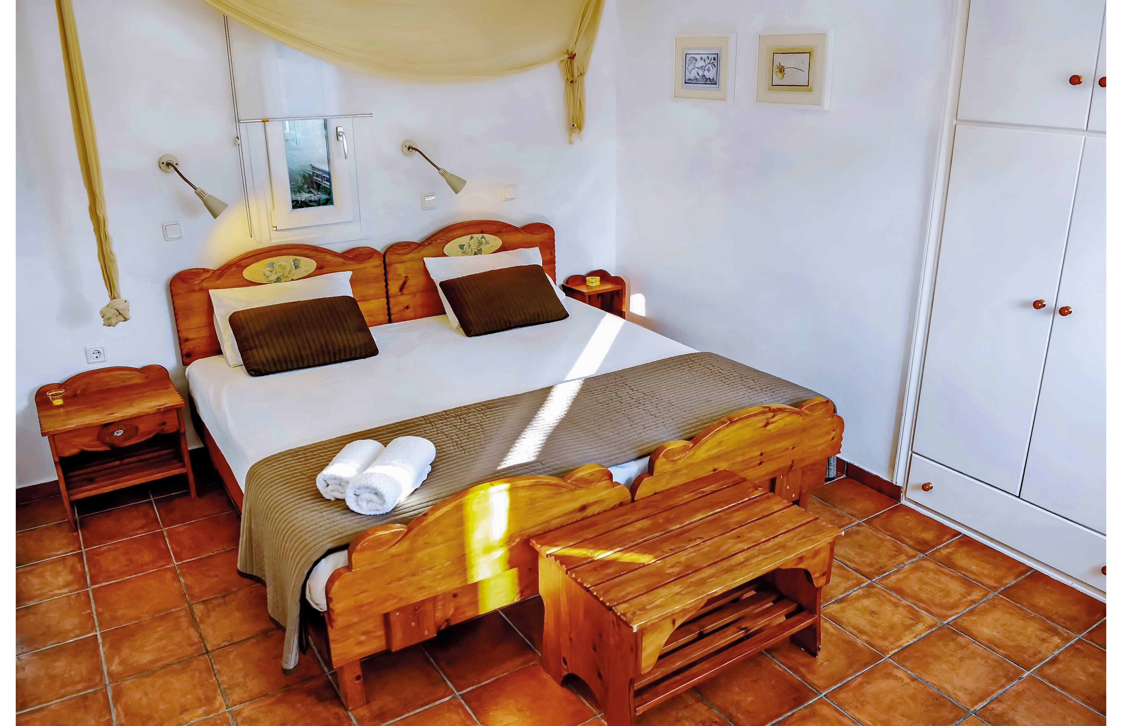 Alkyon Apartments & Villas