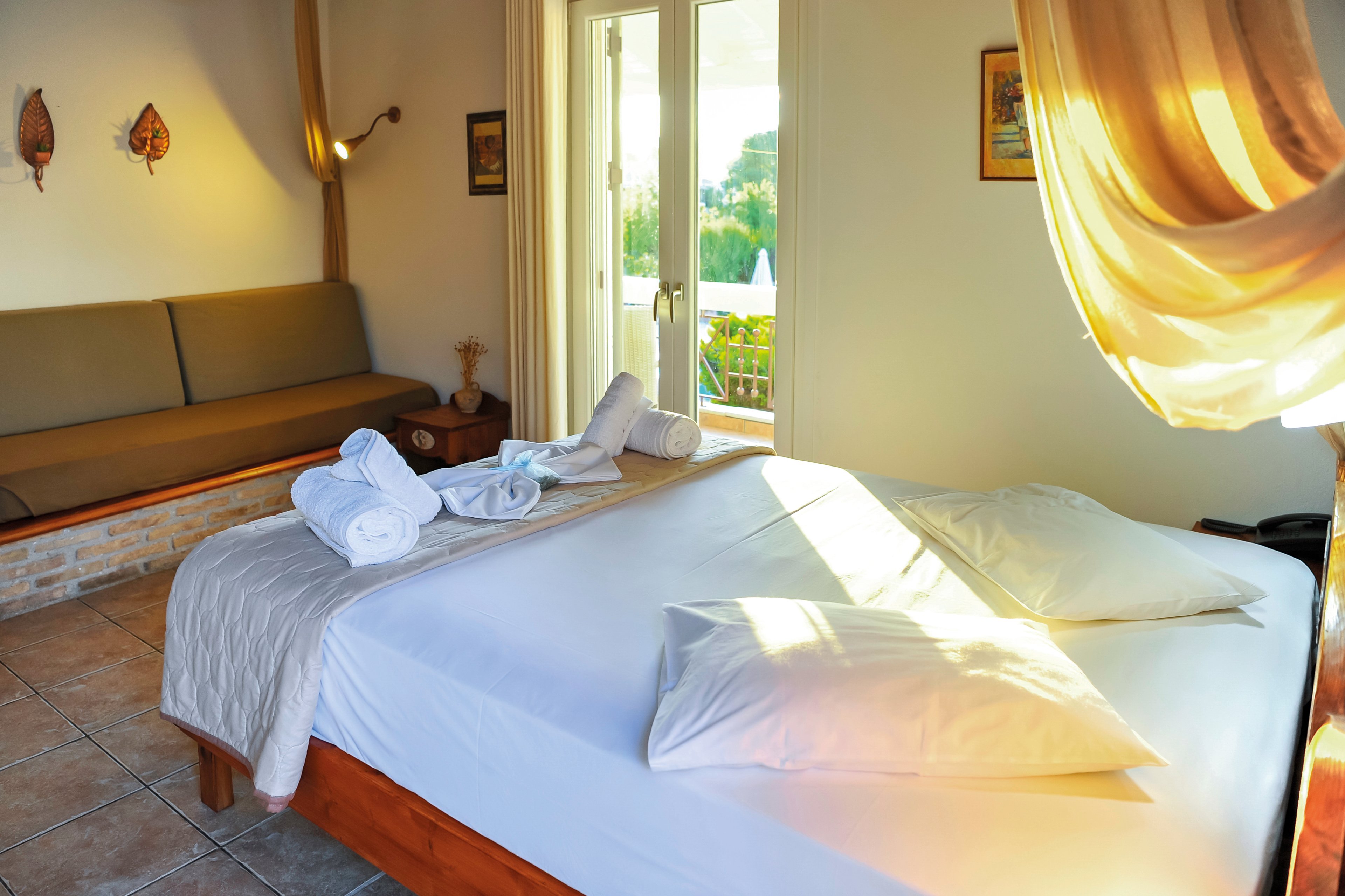 Alkyon Apartments & Villas