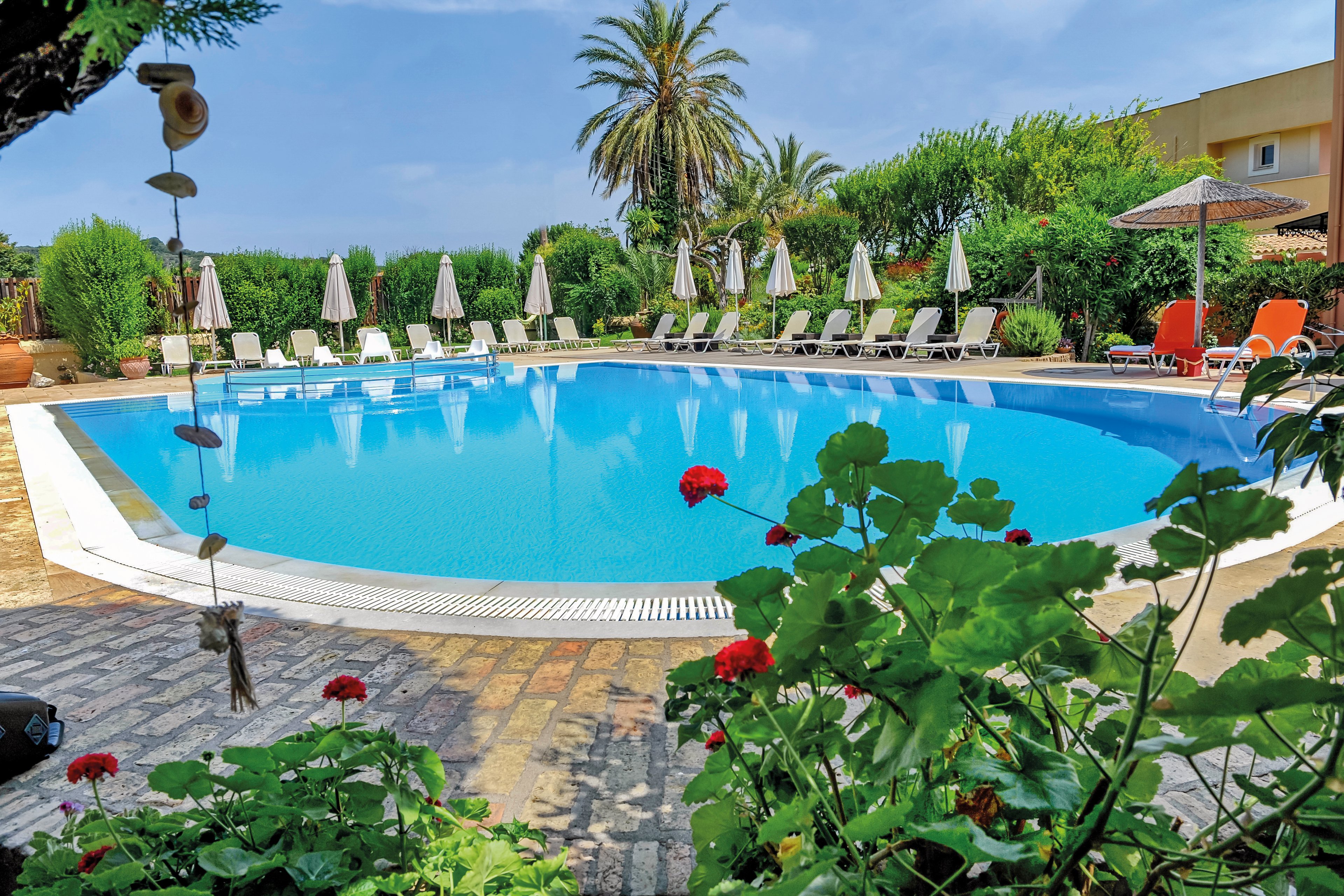 Alkyon Apartments & Villas