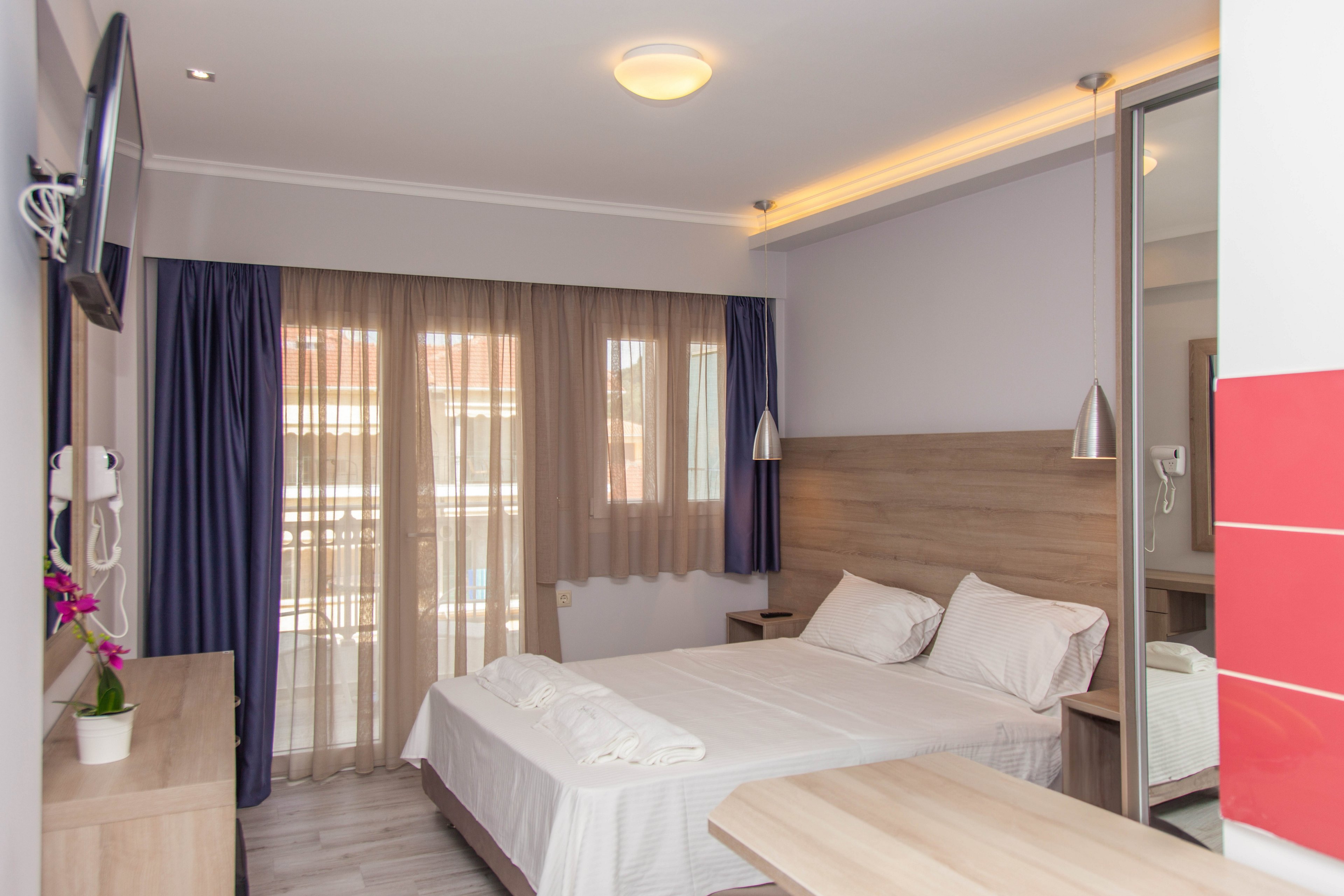 Aggelos Studios & Apartments