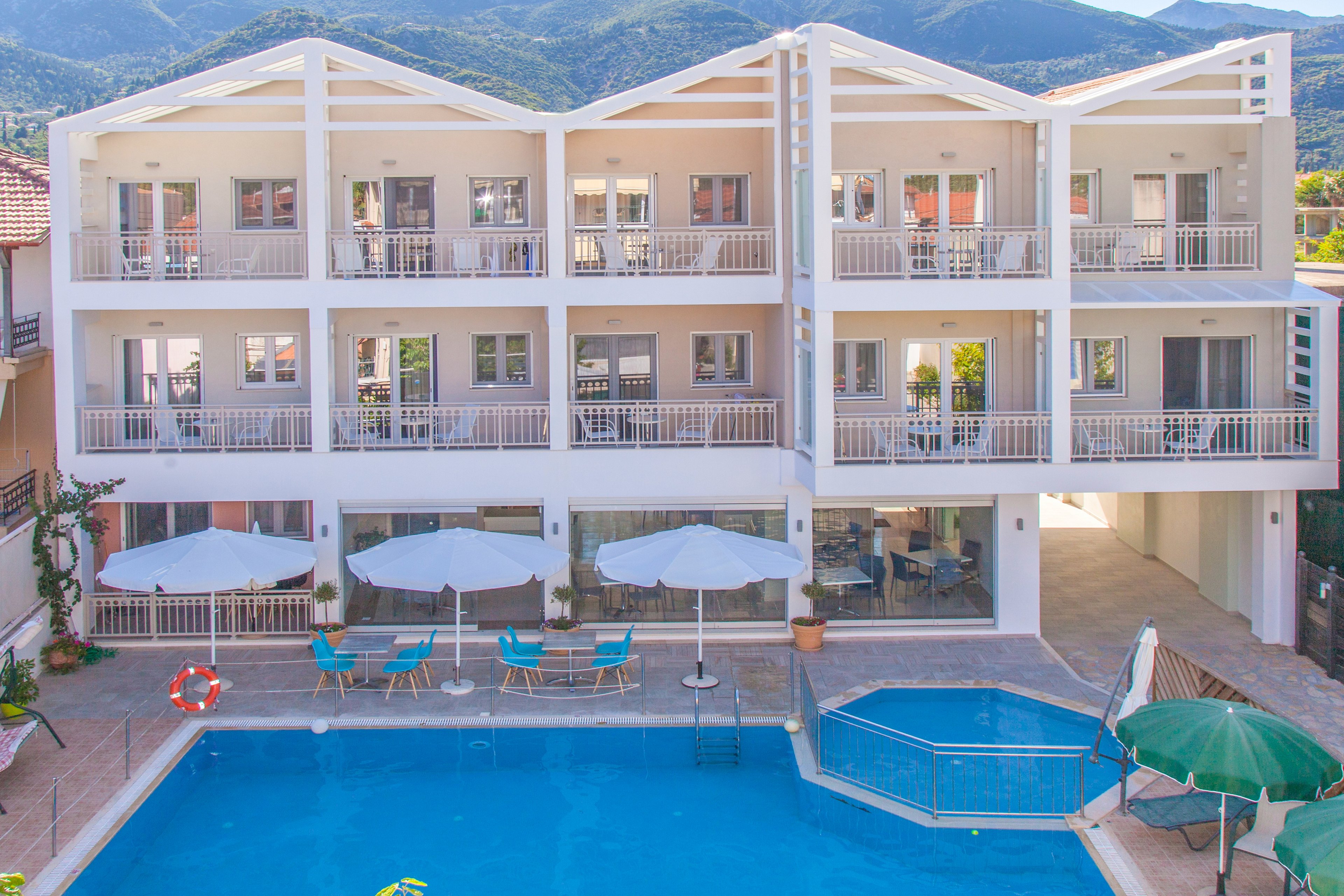 Aggelos Studios & Apartments