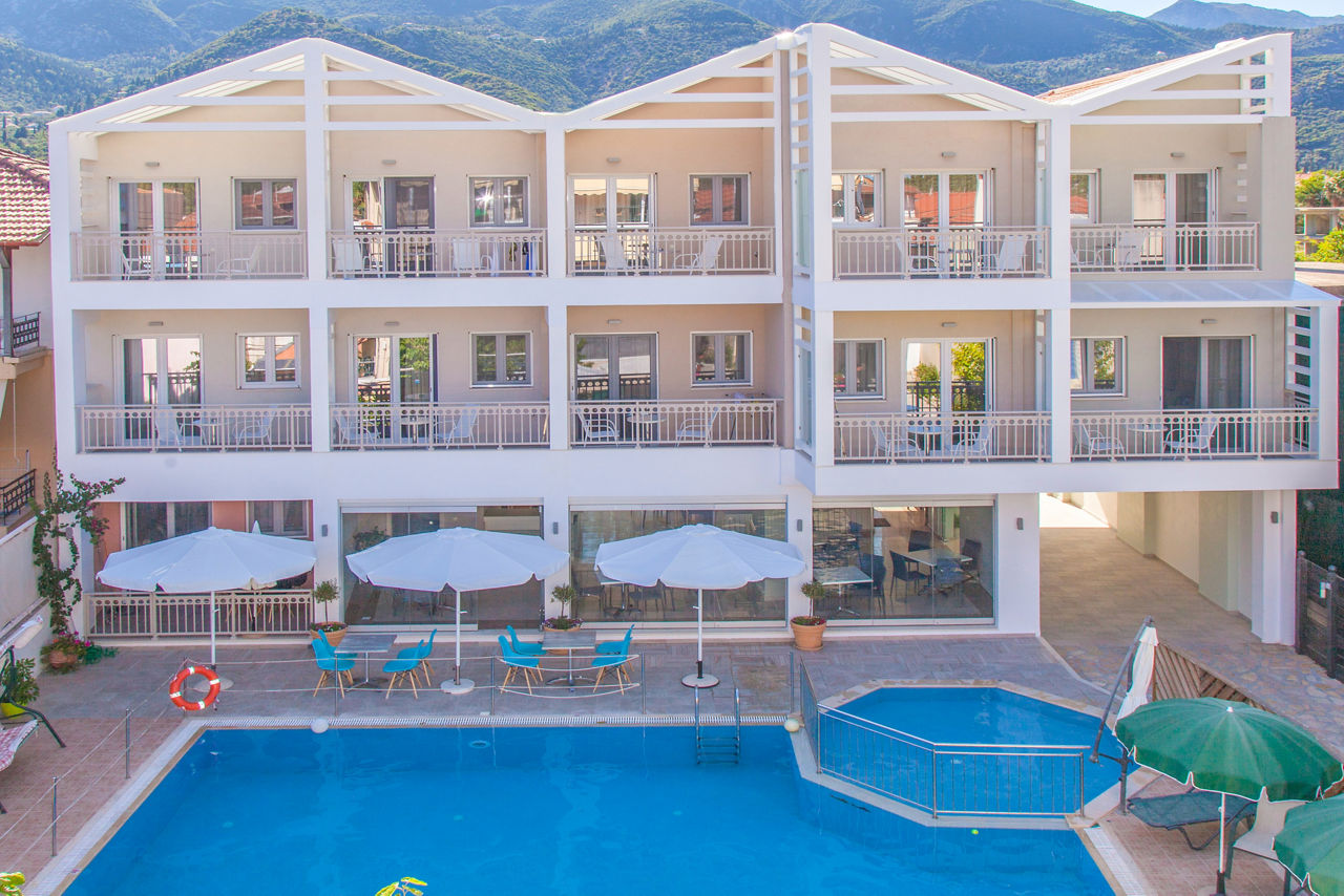 Aggelos Studios & Apartments