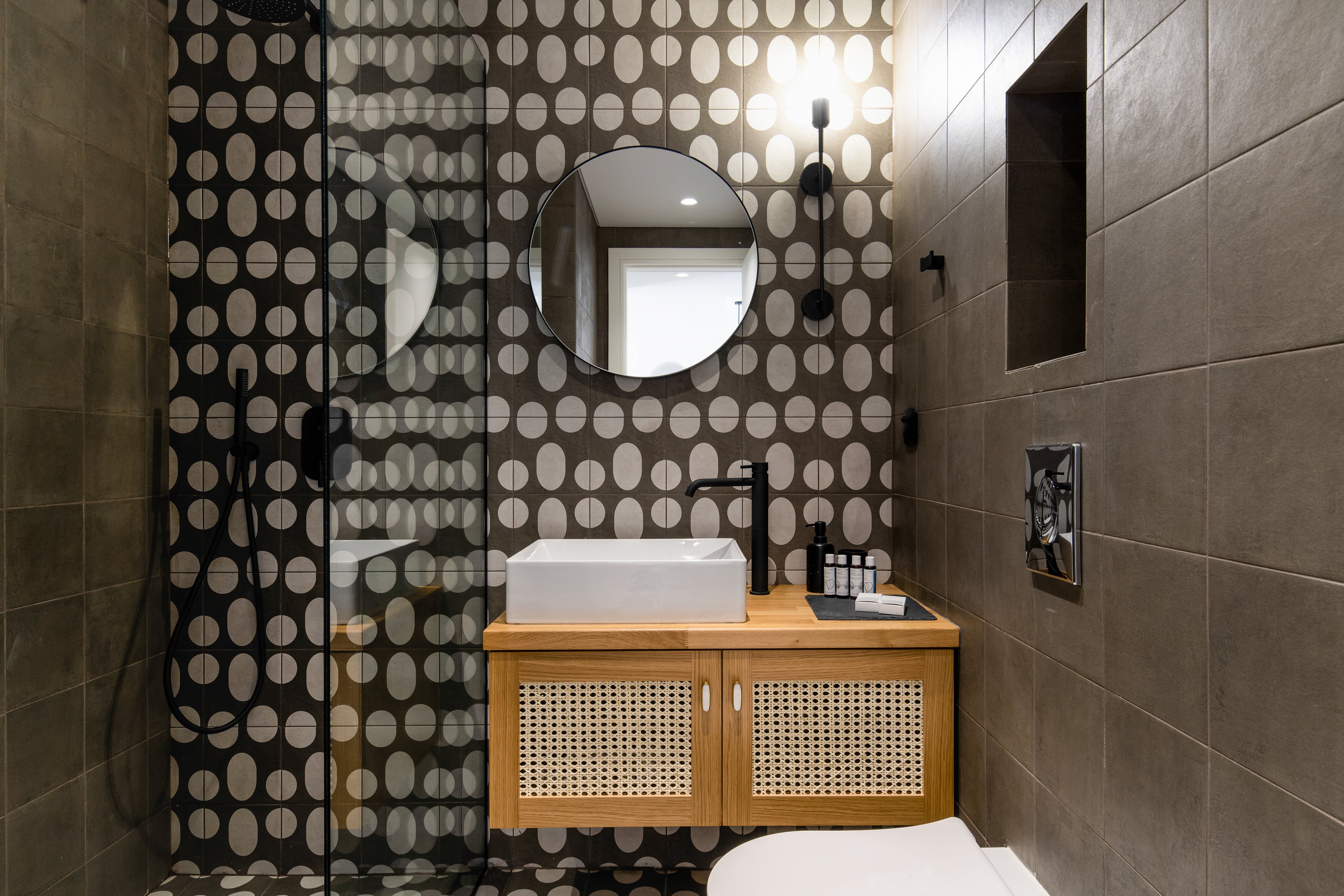 13 Keys Luxury Suites