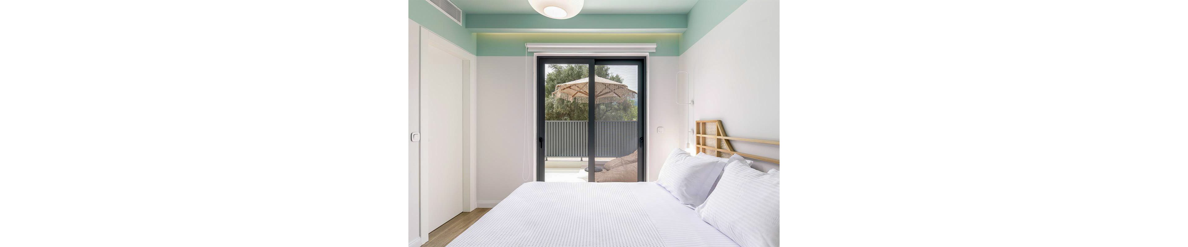 13 Keys Luxury Suites