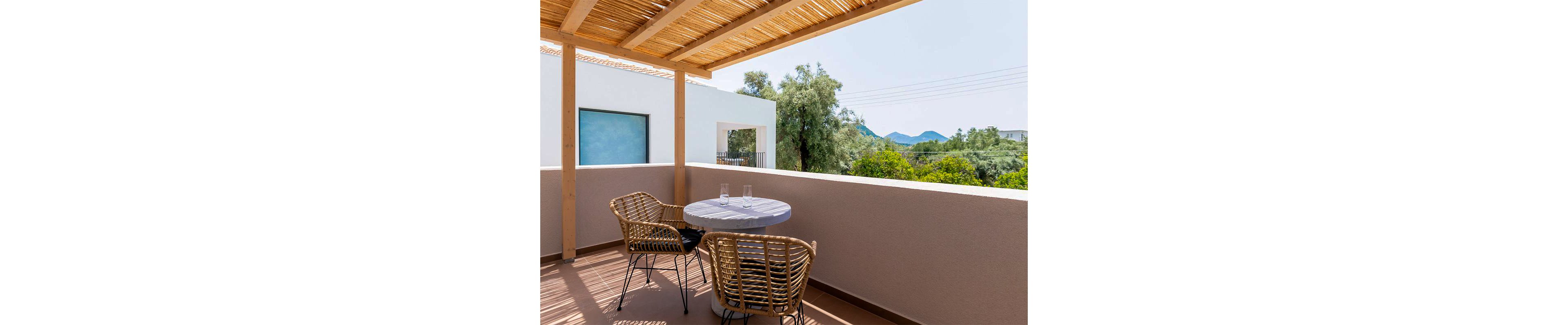 13 Keys Luxury Suites