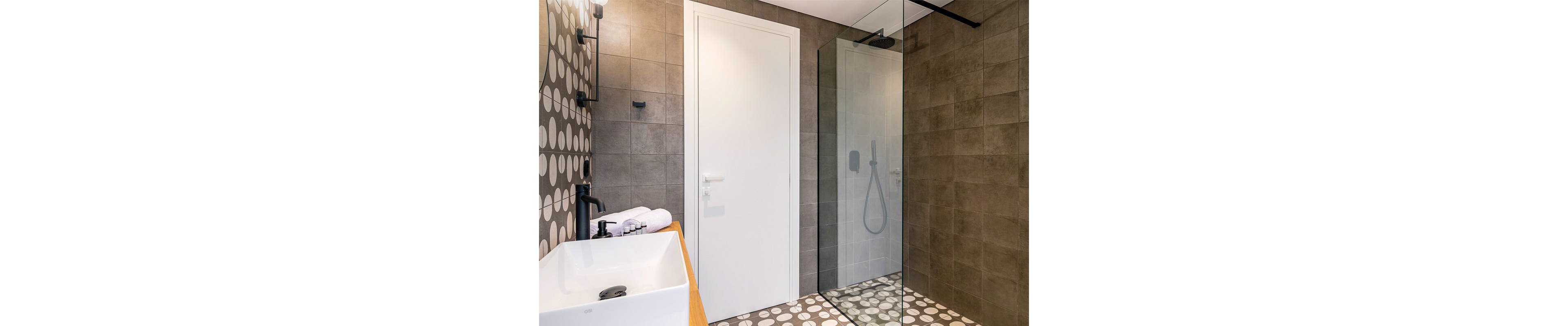 13 Keys Luxury Suites