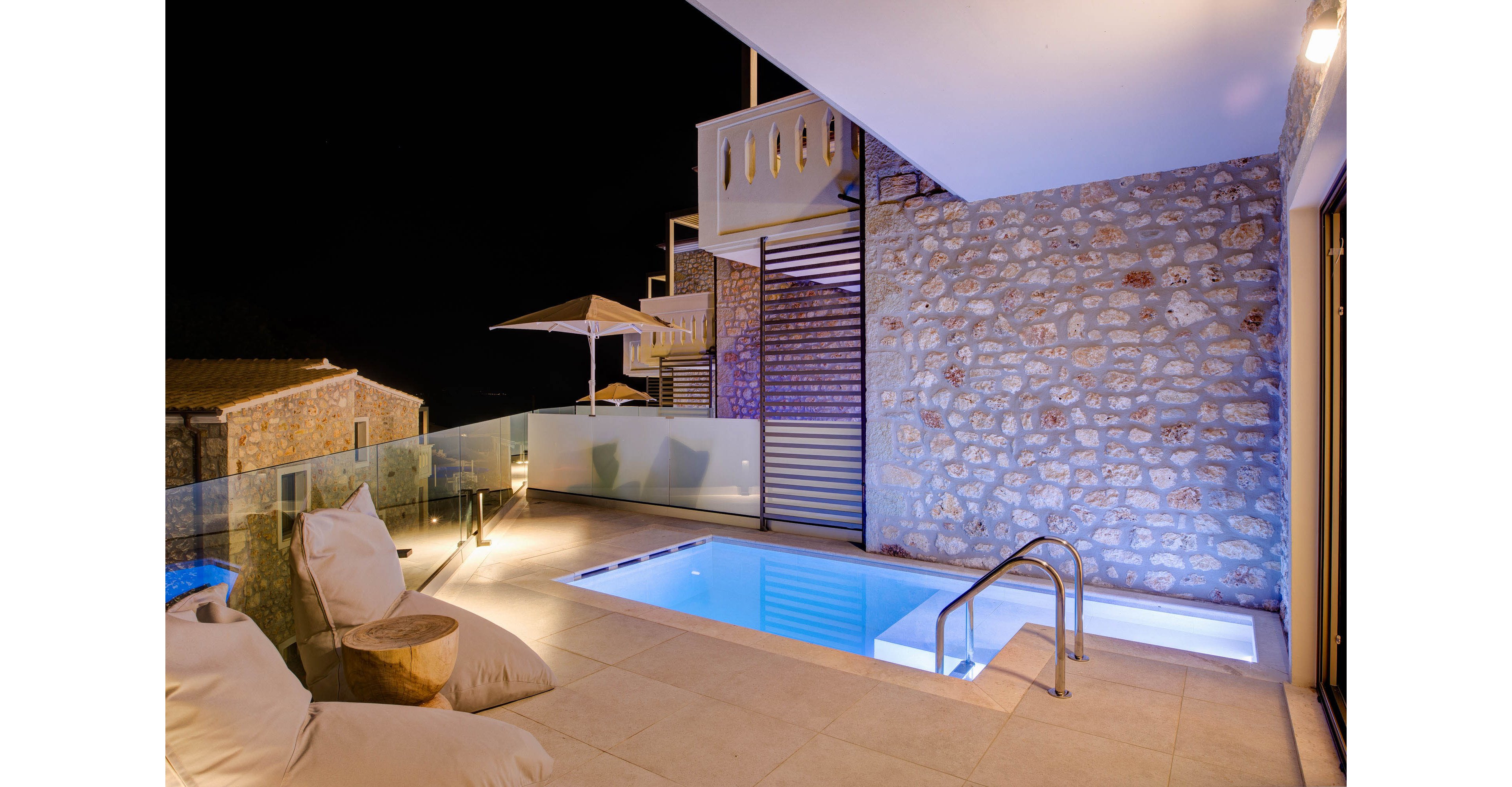 Anemolia Hotel & Stylish Suites