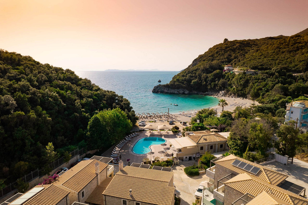 Anemolia Hotel & Stylish Suites