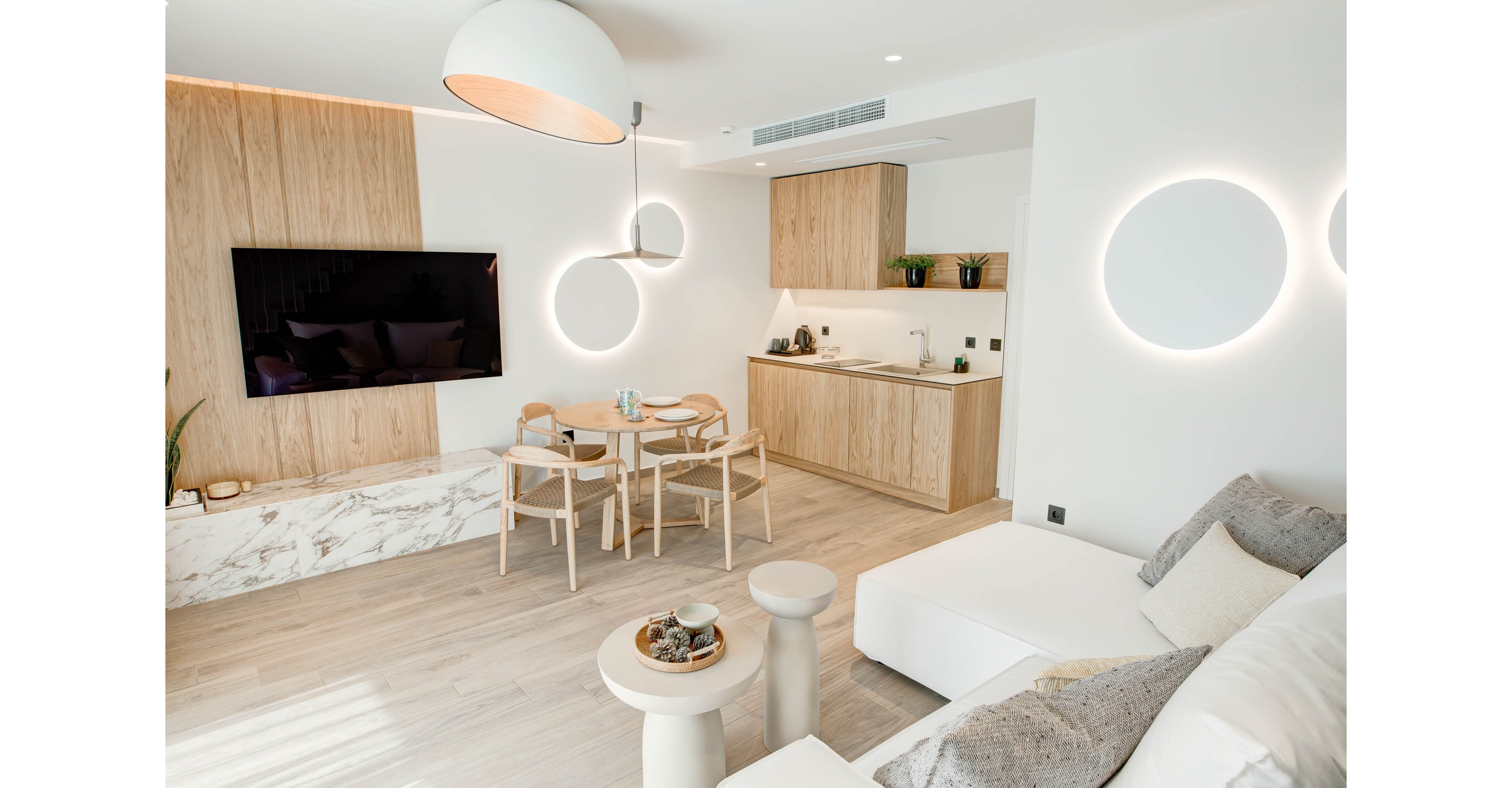 Anemolia Hotel & Stylish Suites