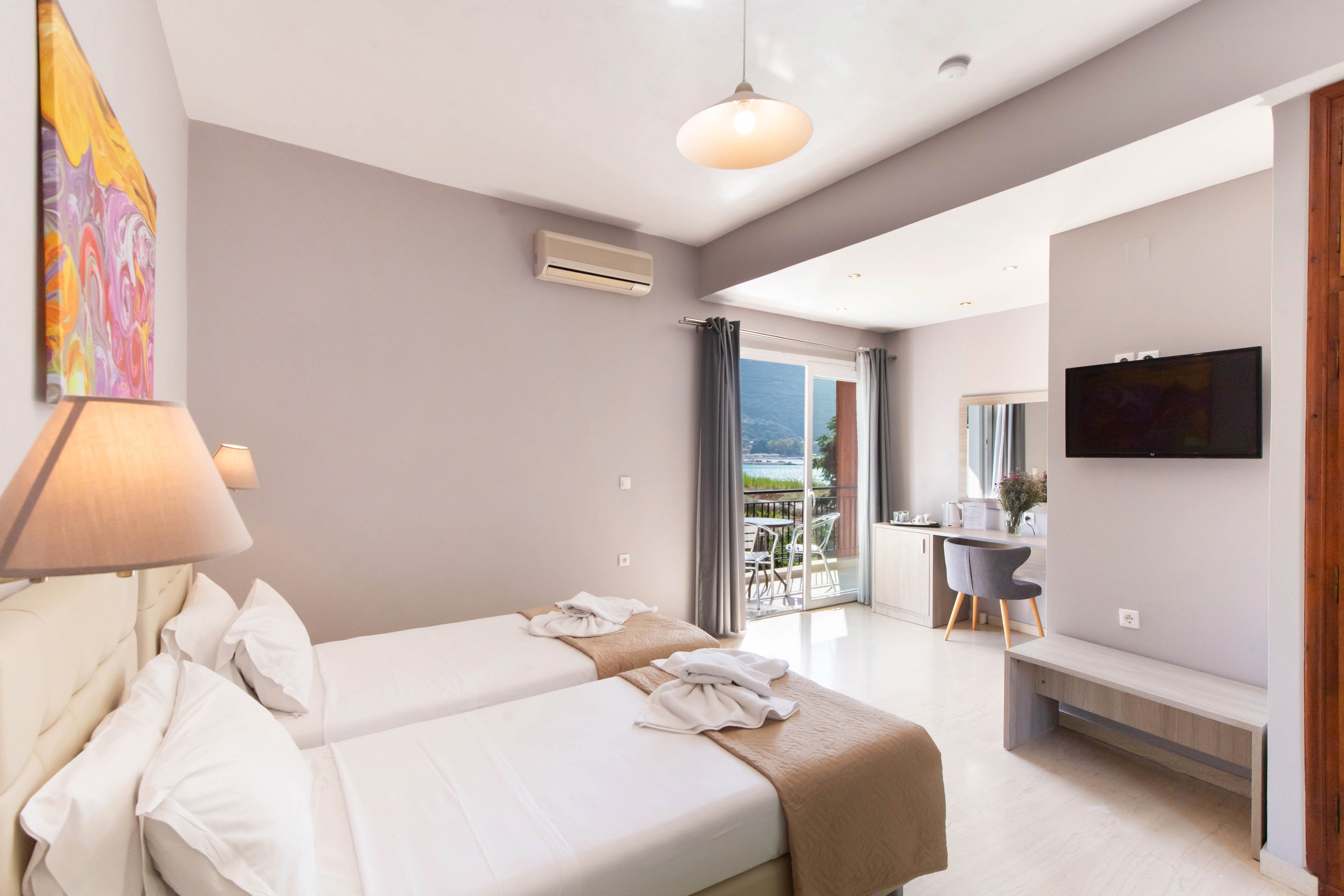 Sunwaves Beach Hotel