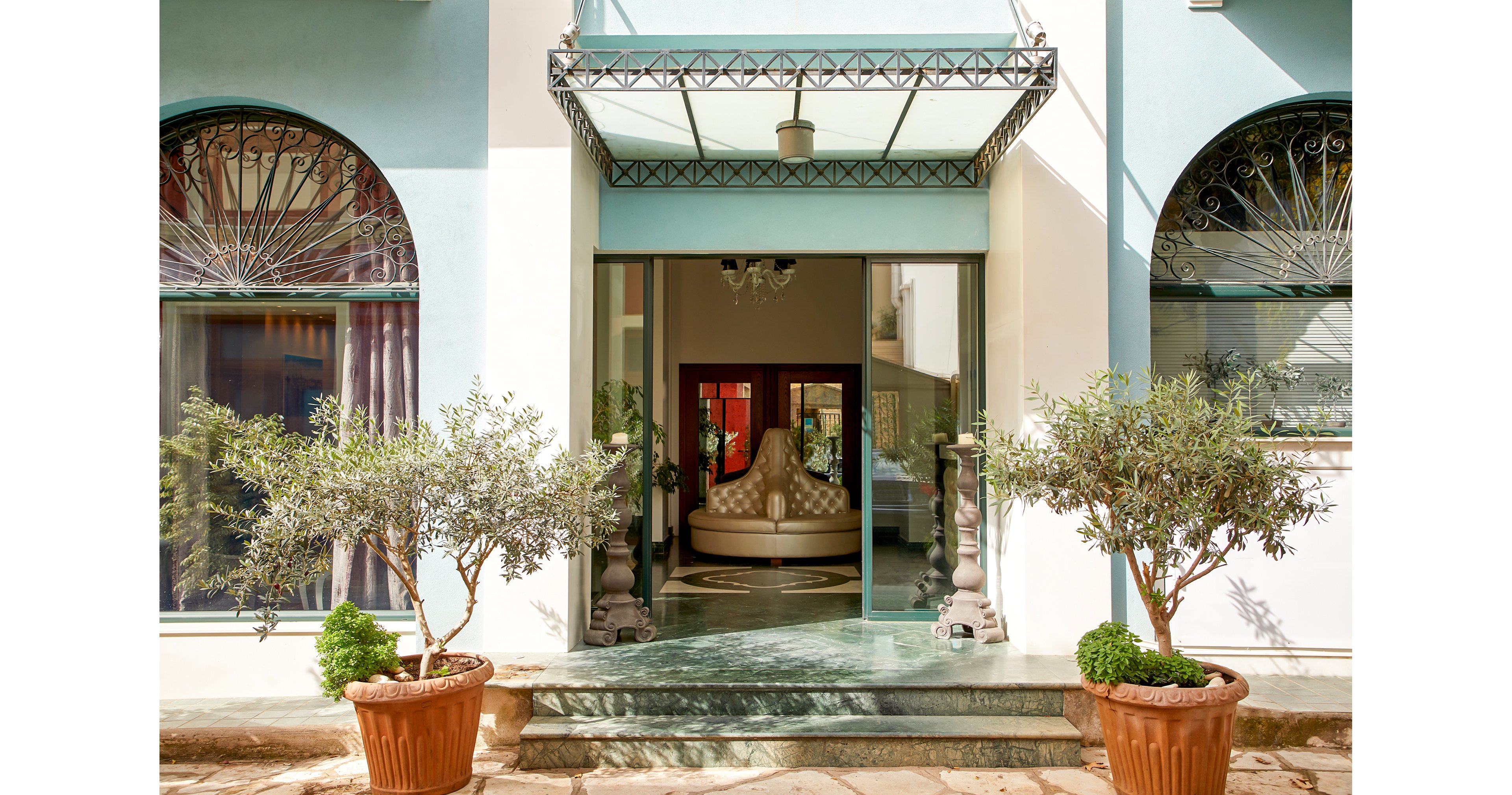 Dioni Boutique Hotel