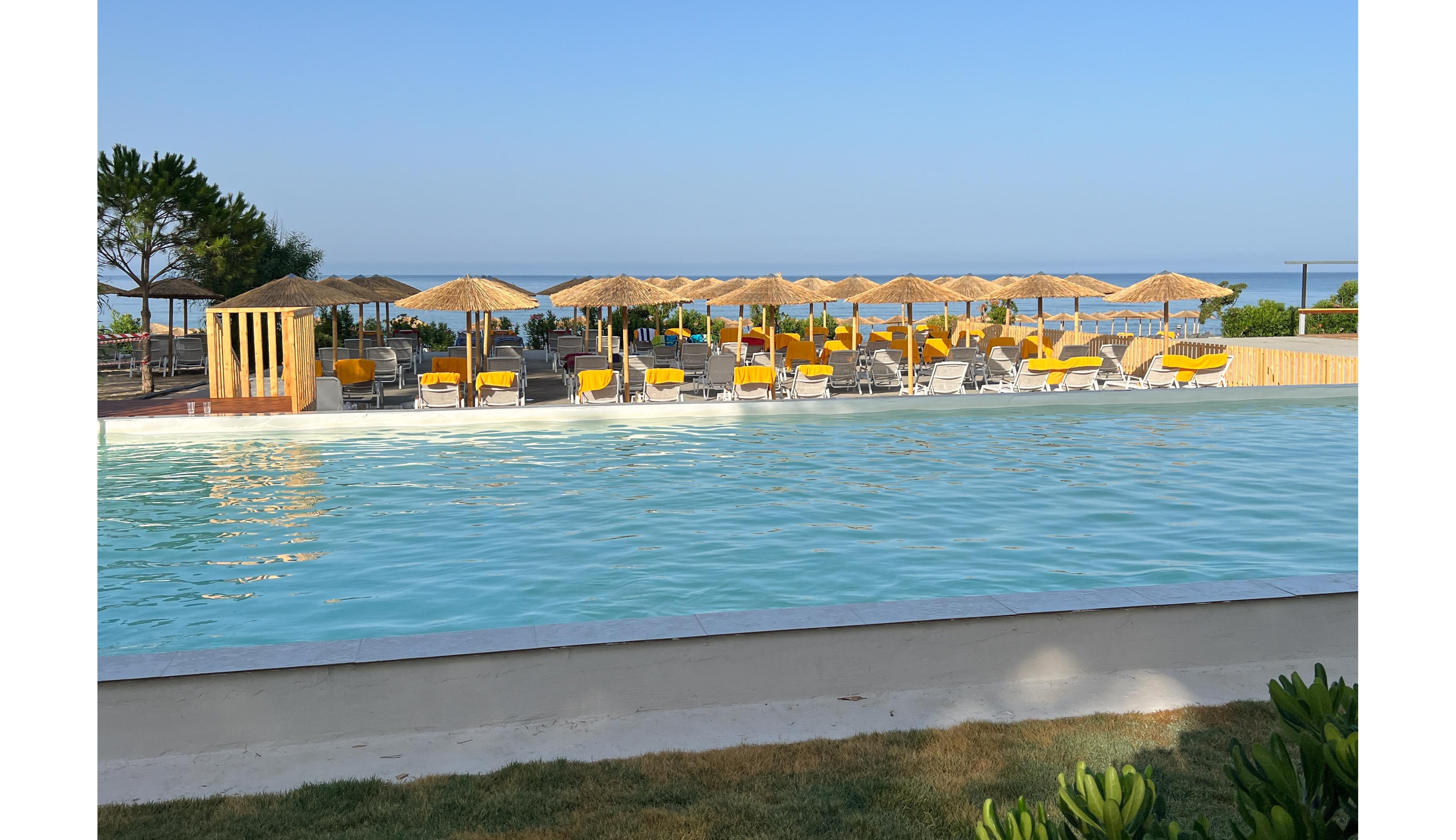 Ninos Grand Beach Resort