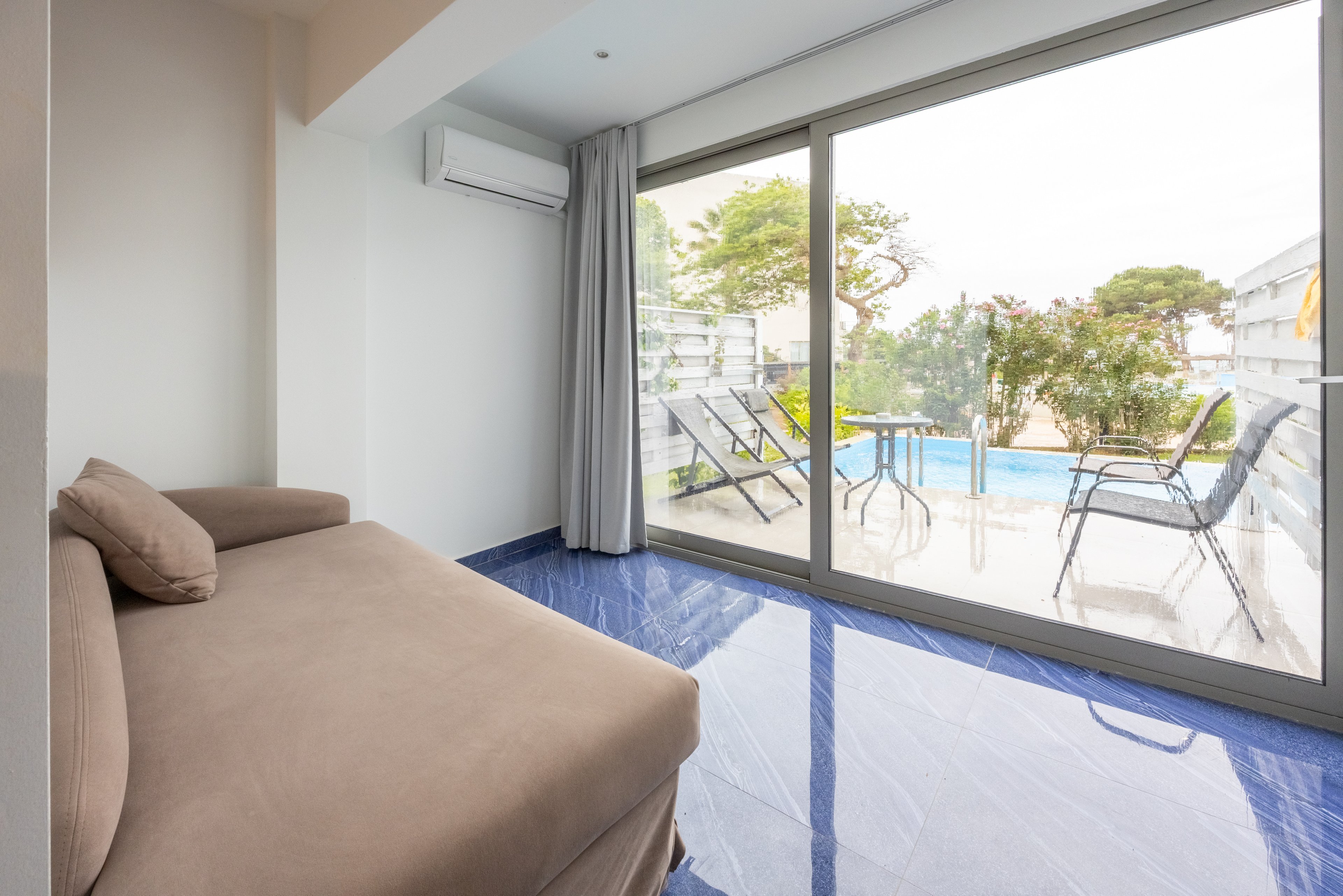 Ninos Grand Beach Resort