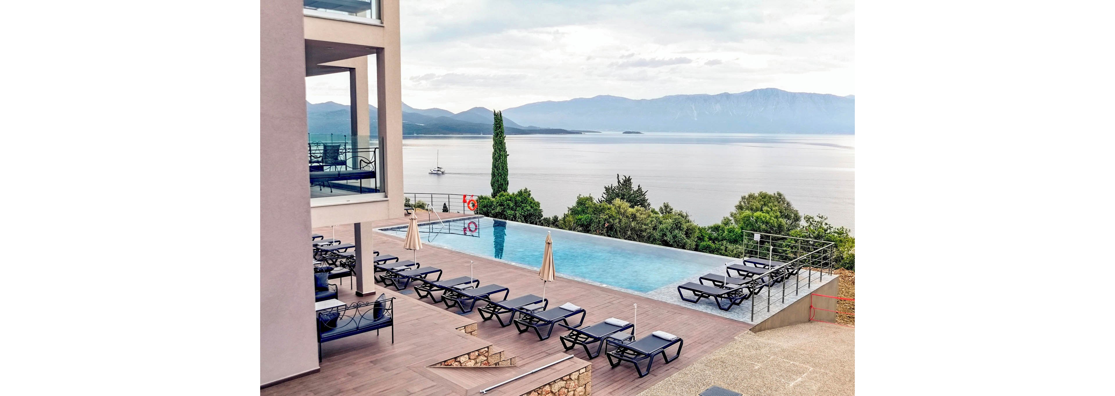 Captain Stavros Suites