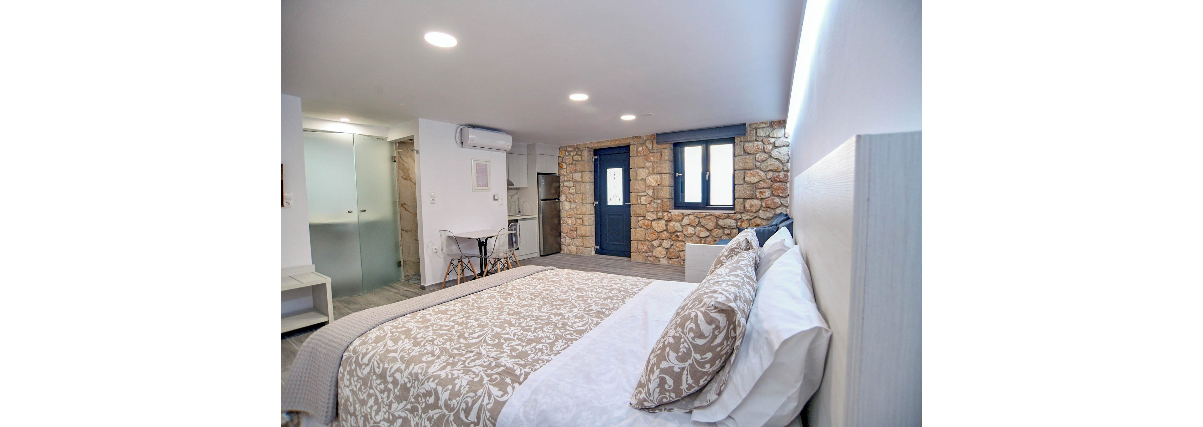 Captain Stavros Suites