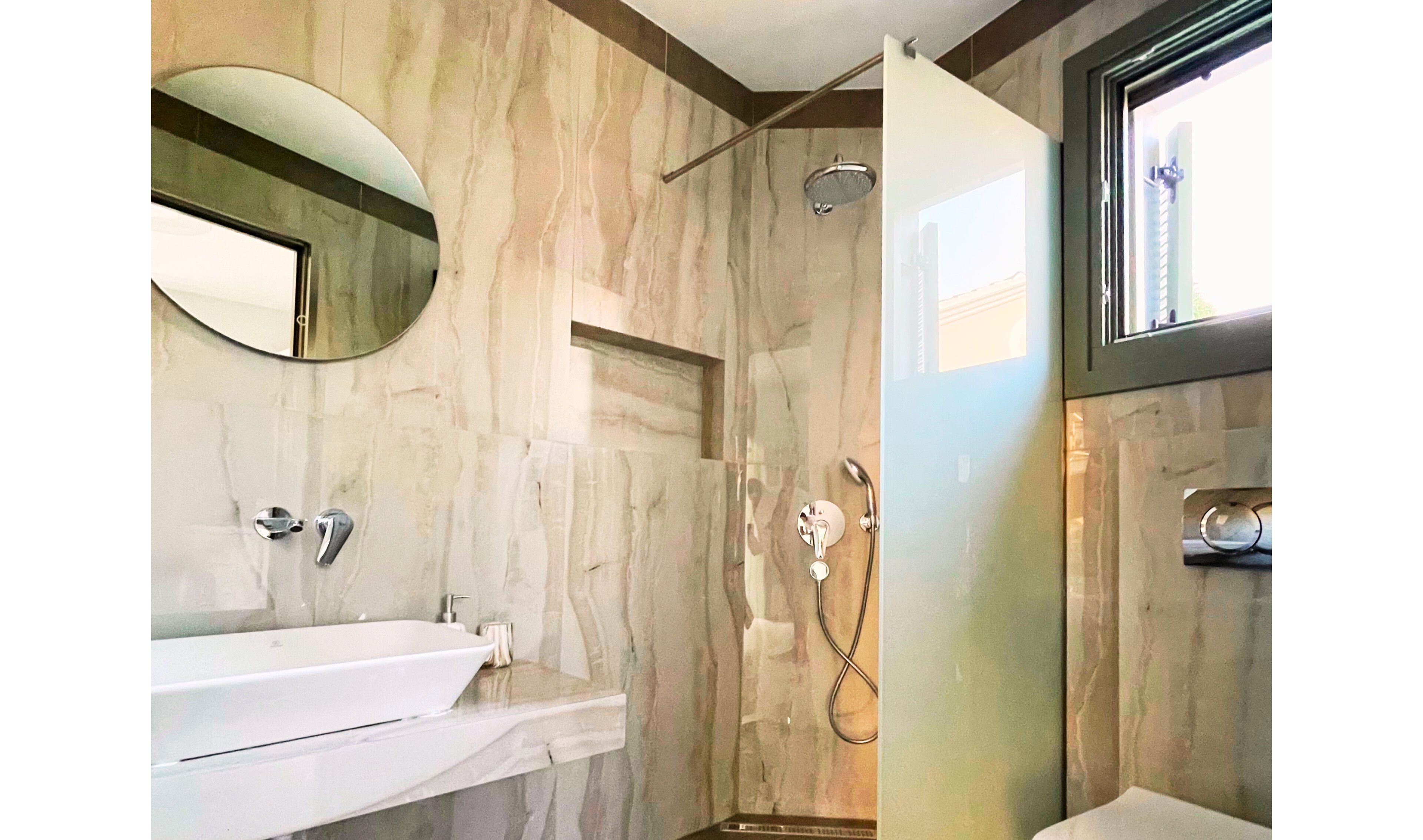 Anax Apartments Parga