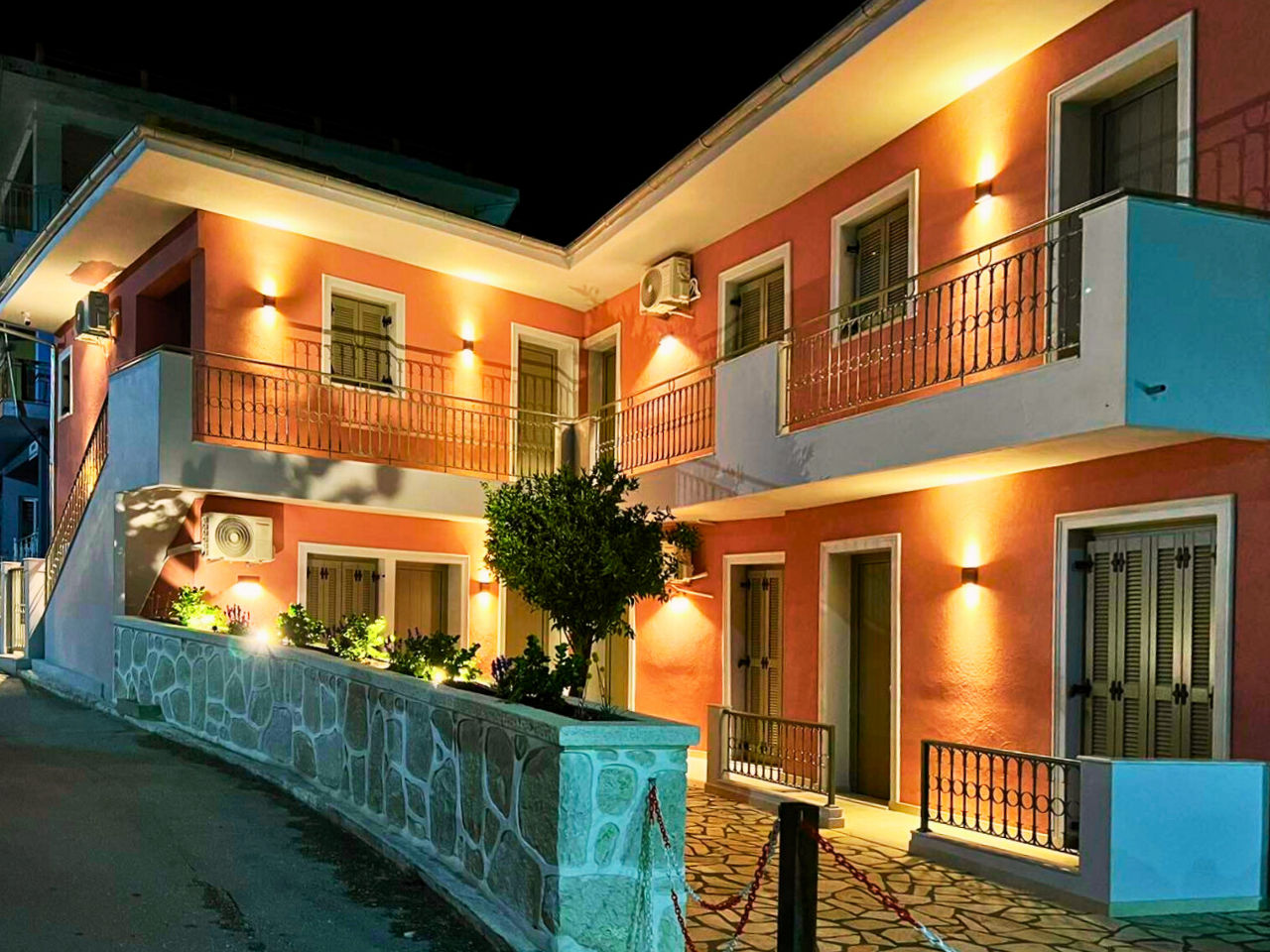 Anax Apartments Parga