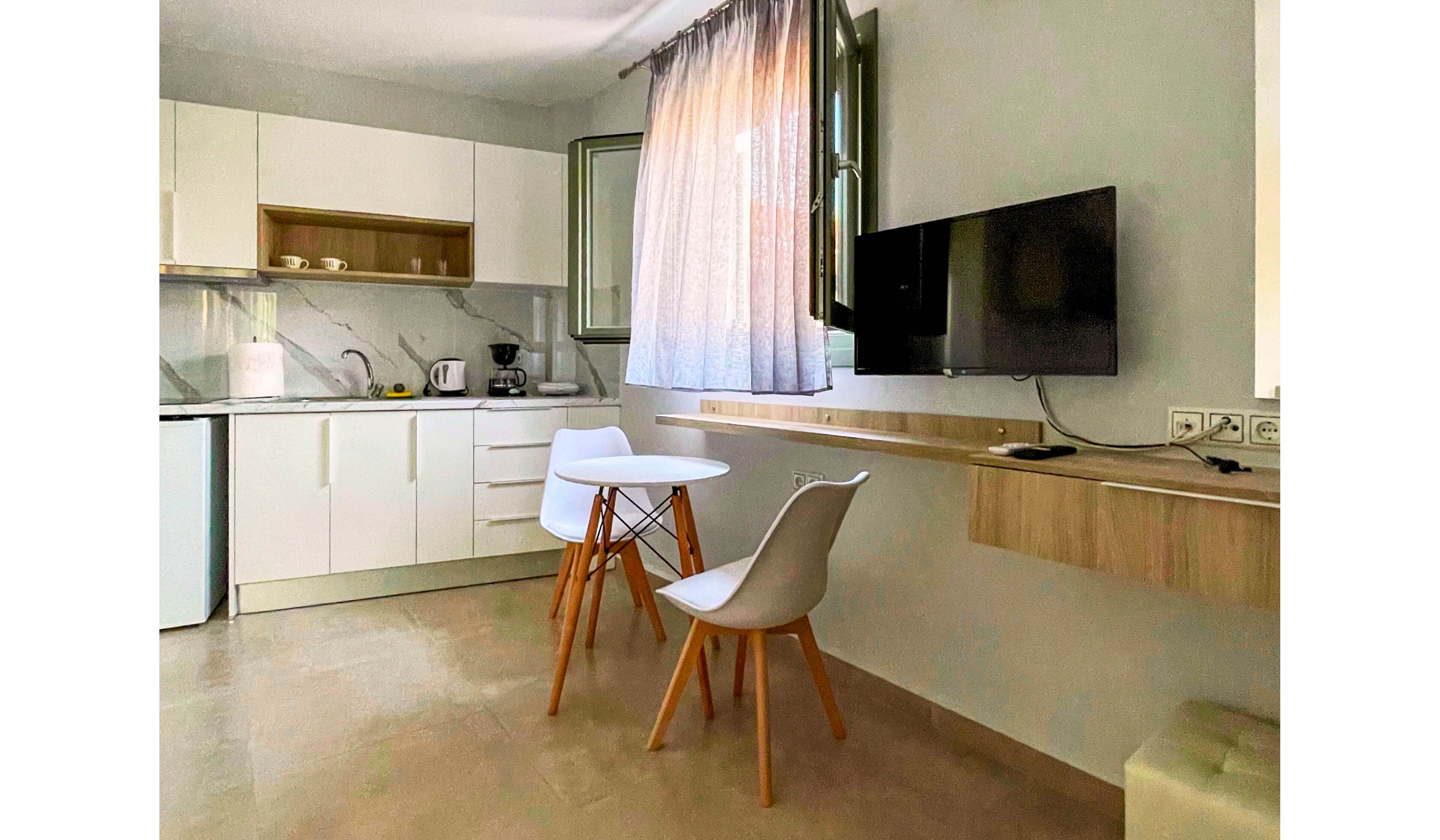 Anax Apartments Parga