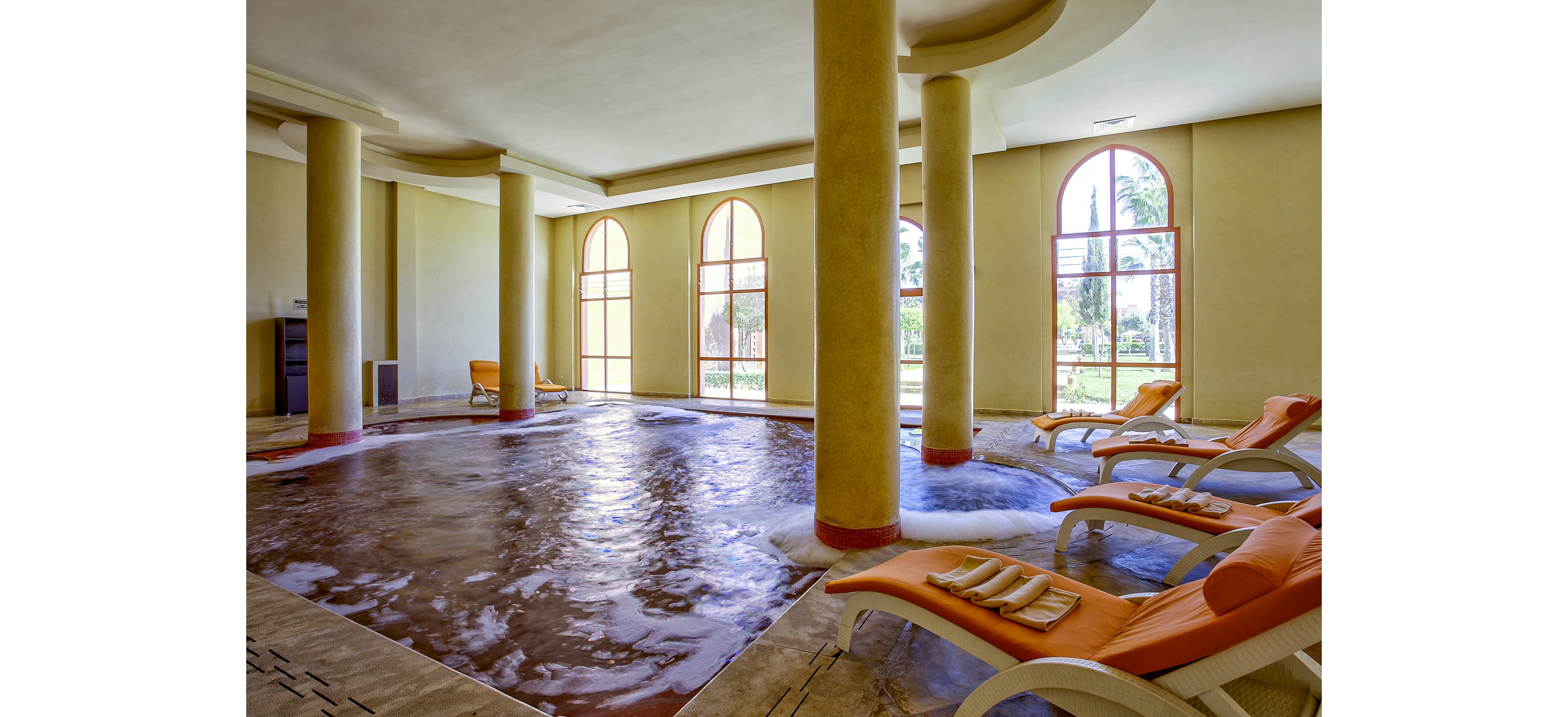 Palm Plaza Hotel & Spa